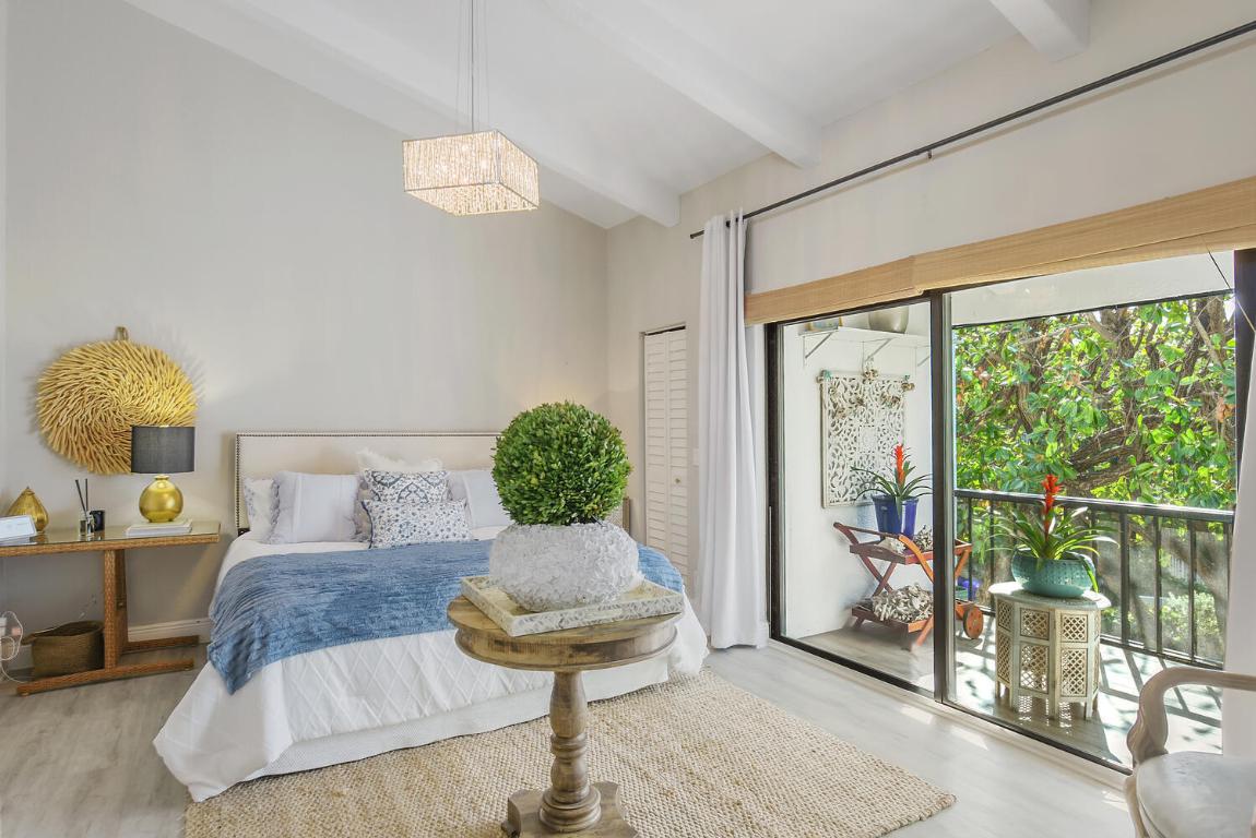 250 S Ocean Boulevard 272