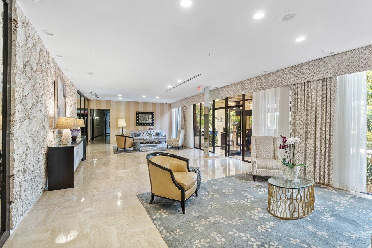 2450 Presidential Way 607