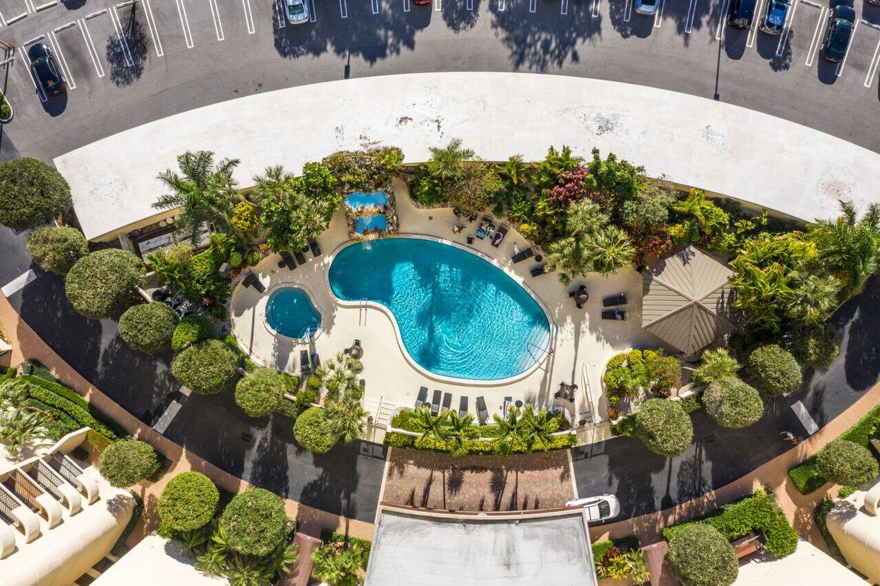 2450 Presidential Way 607