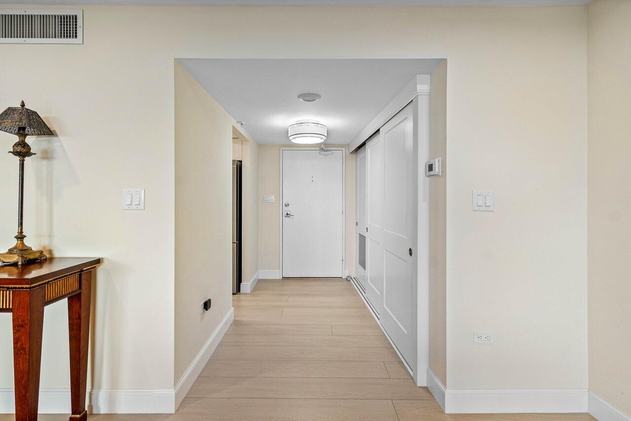 2450 Presidential Way 607