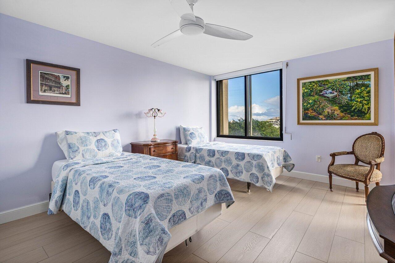 2450 Presidential Way 607