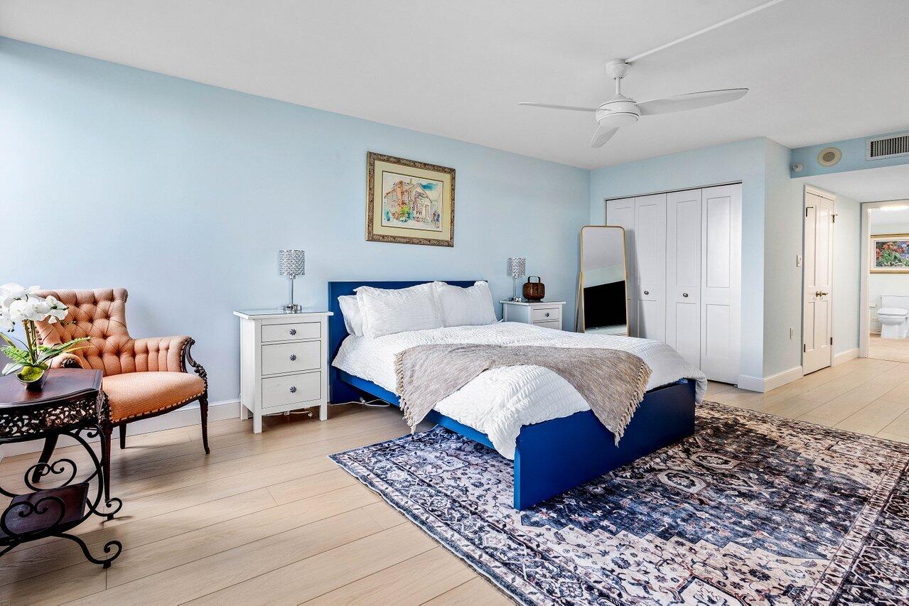 2450 Presidential Way 607