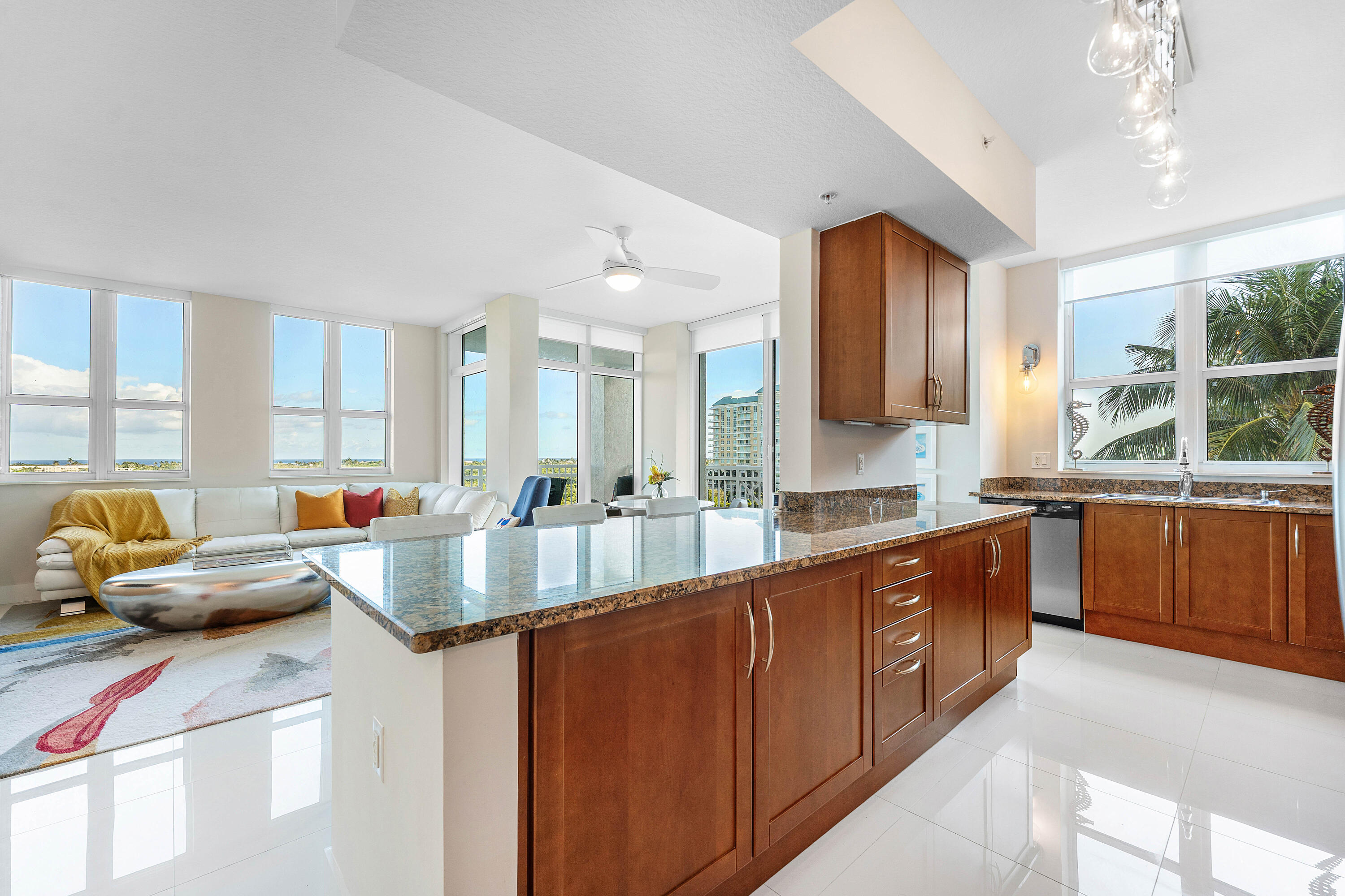 450 N Federal Highway 711