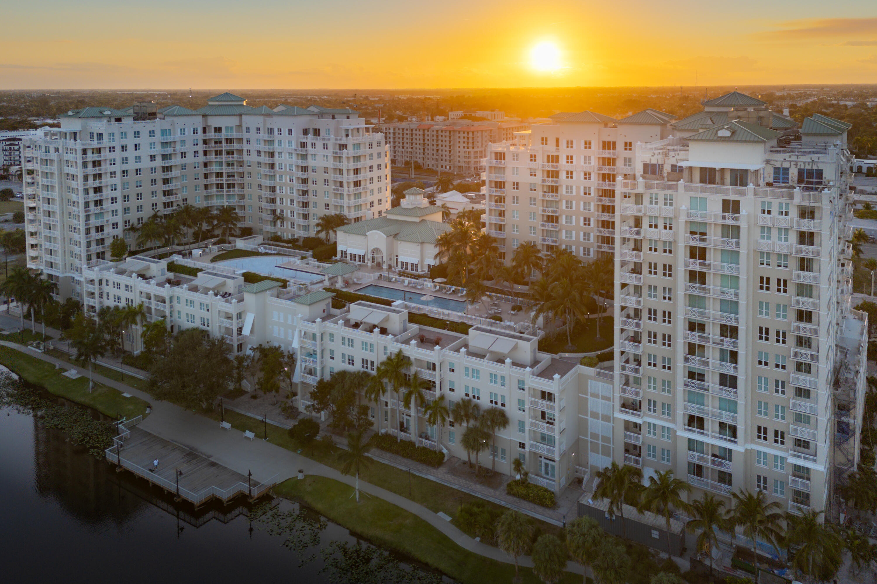 450 N Federal Highway 711