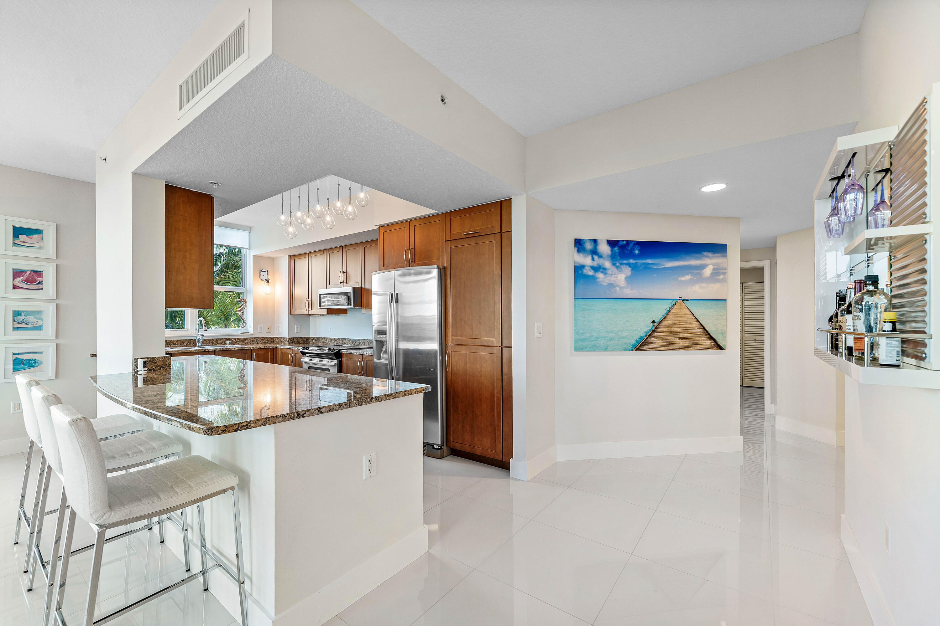 450 N Federal Highway 711