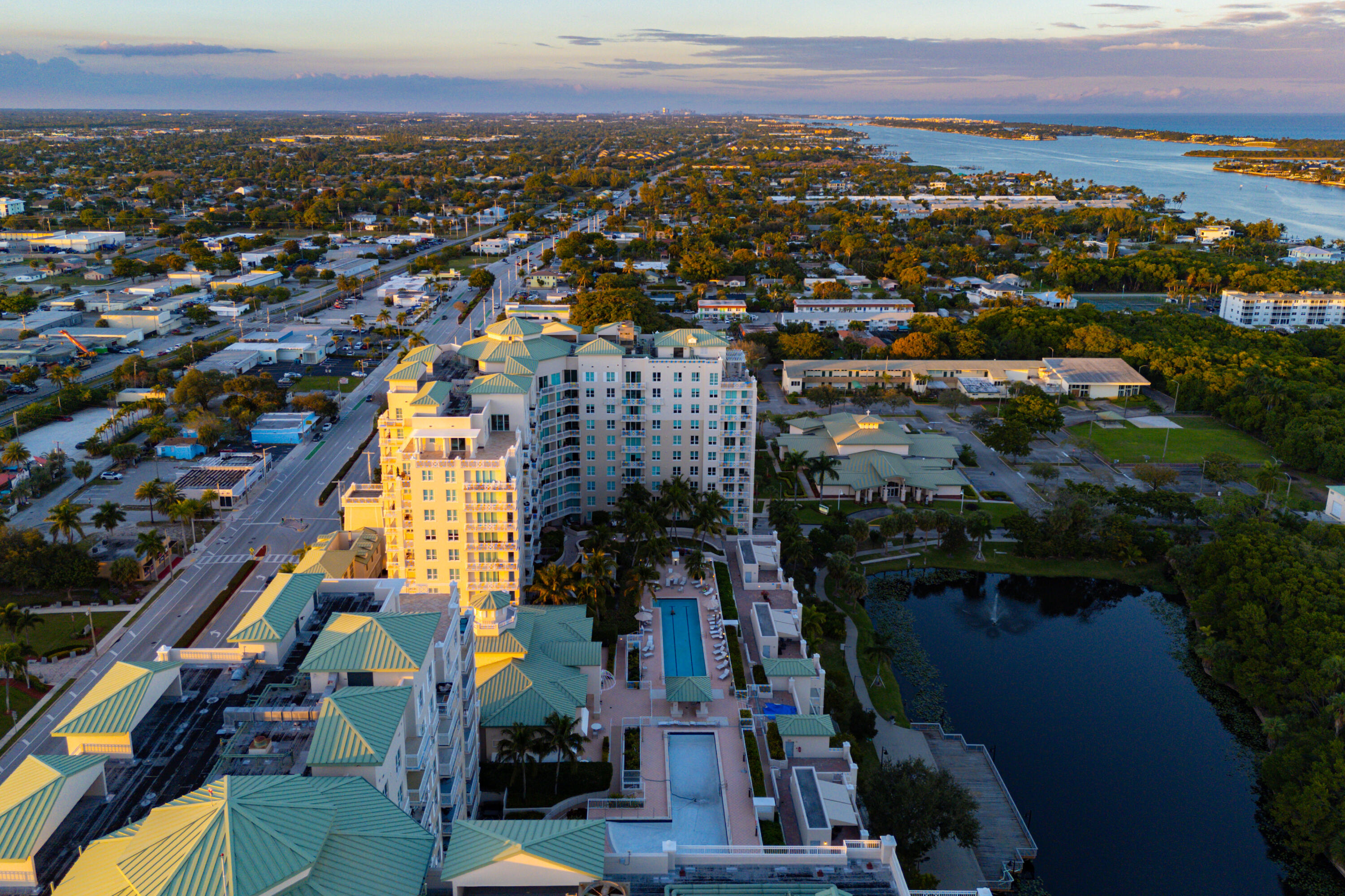 450 N Federal Highway 711