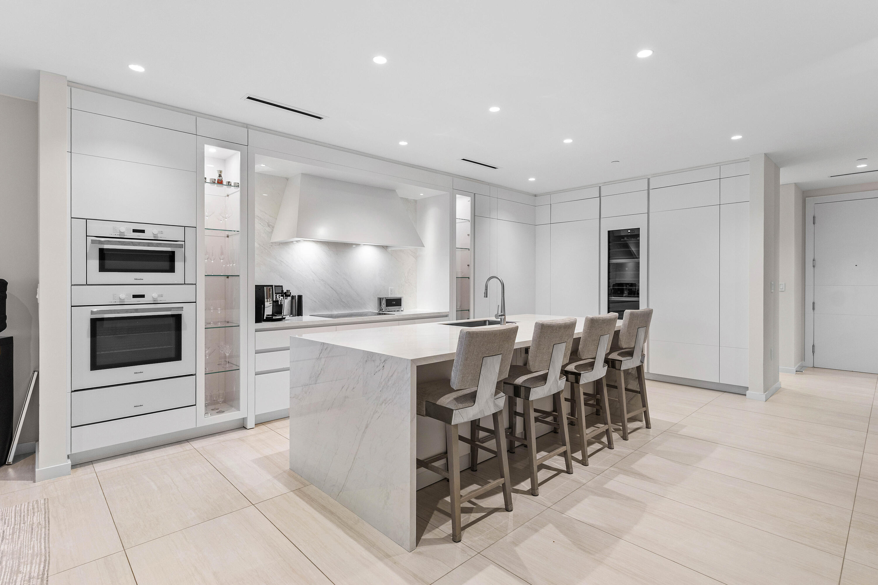 200 SE Mizner Boulevard 707