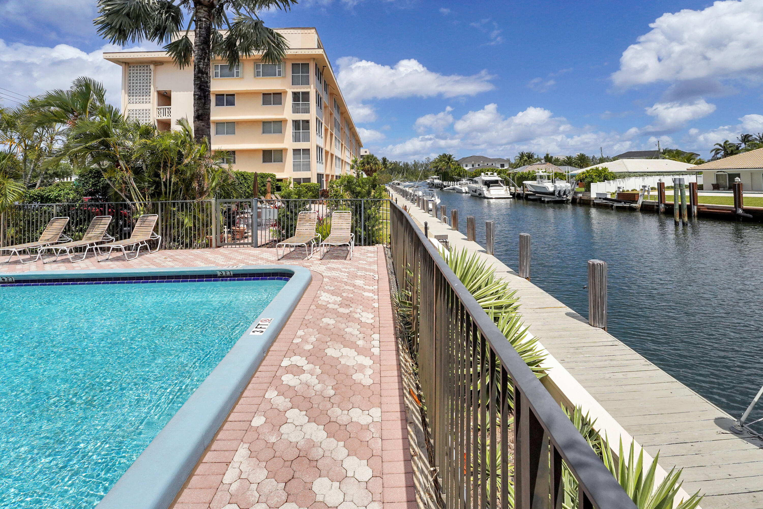 750 NE Spanish River Boulevard 1020