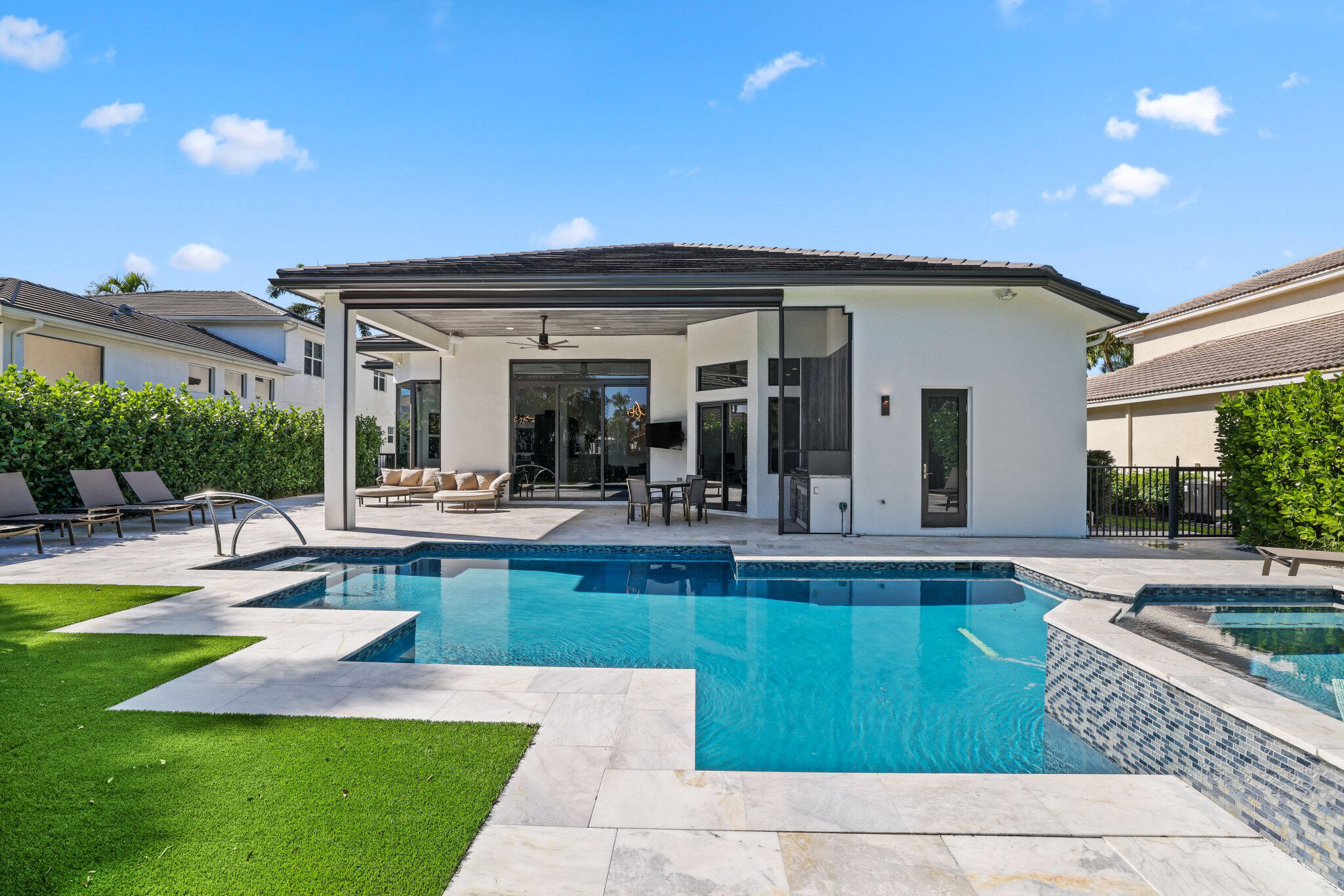 15934 Laurel Creek Drive