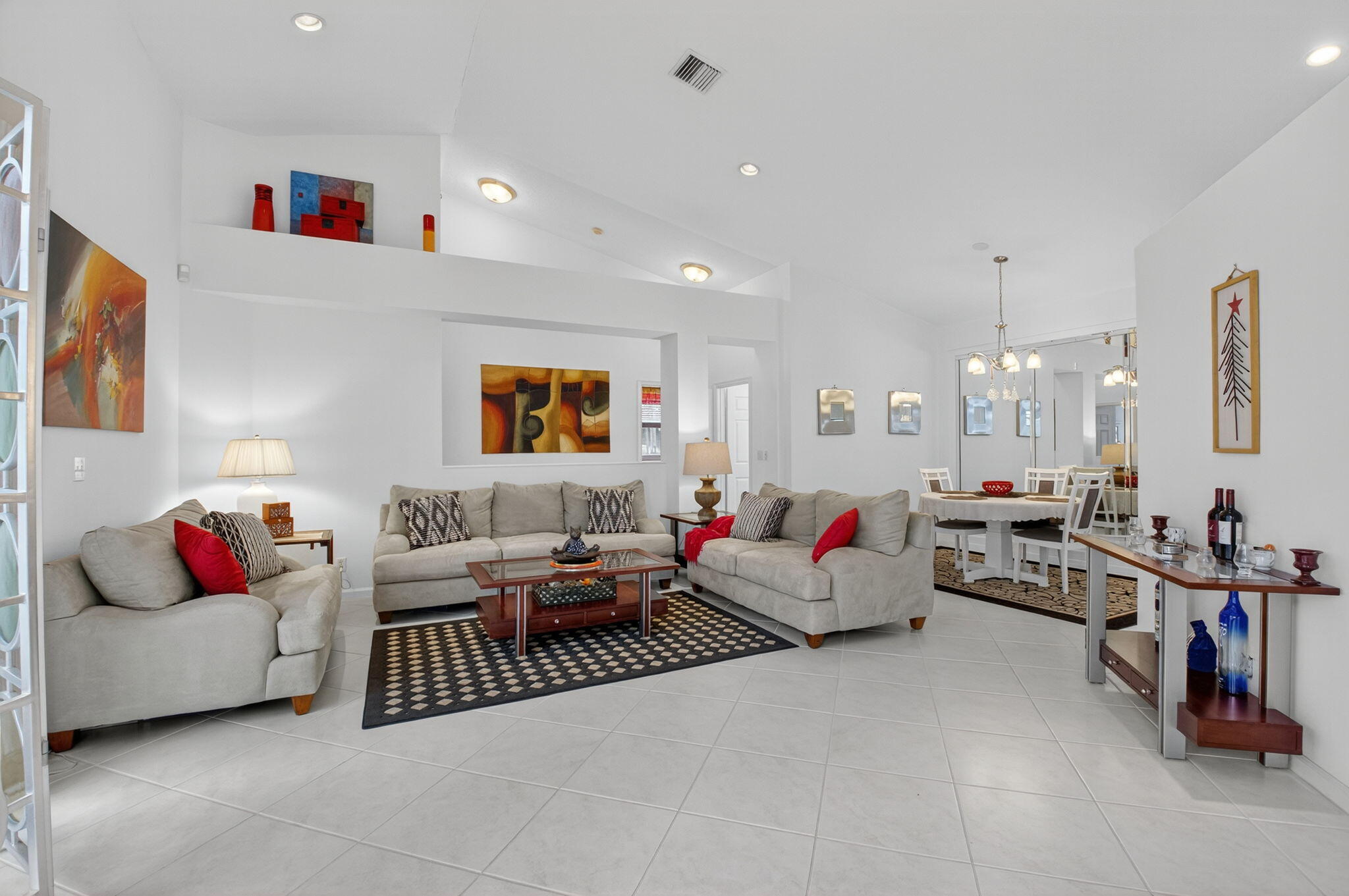 6032 Rossmoor Lakes Court