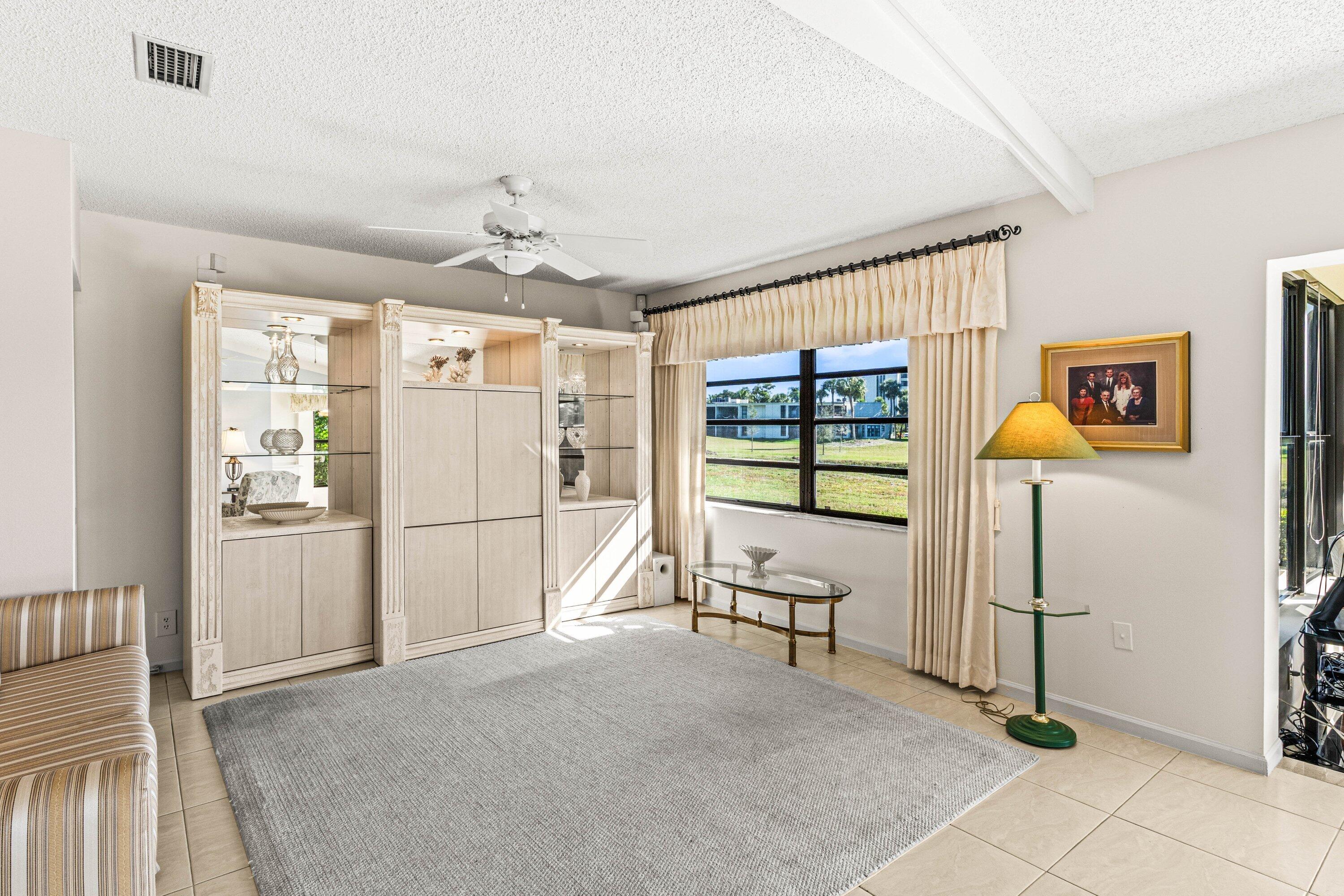 6426 Casabella Lane