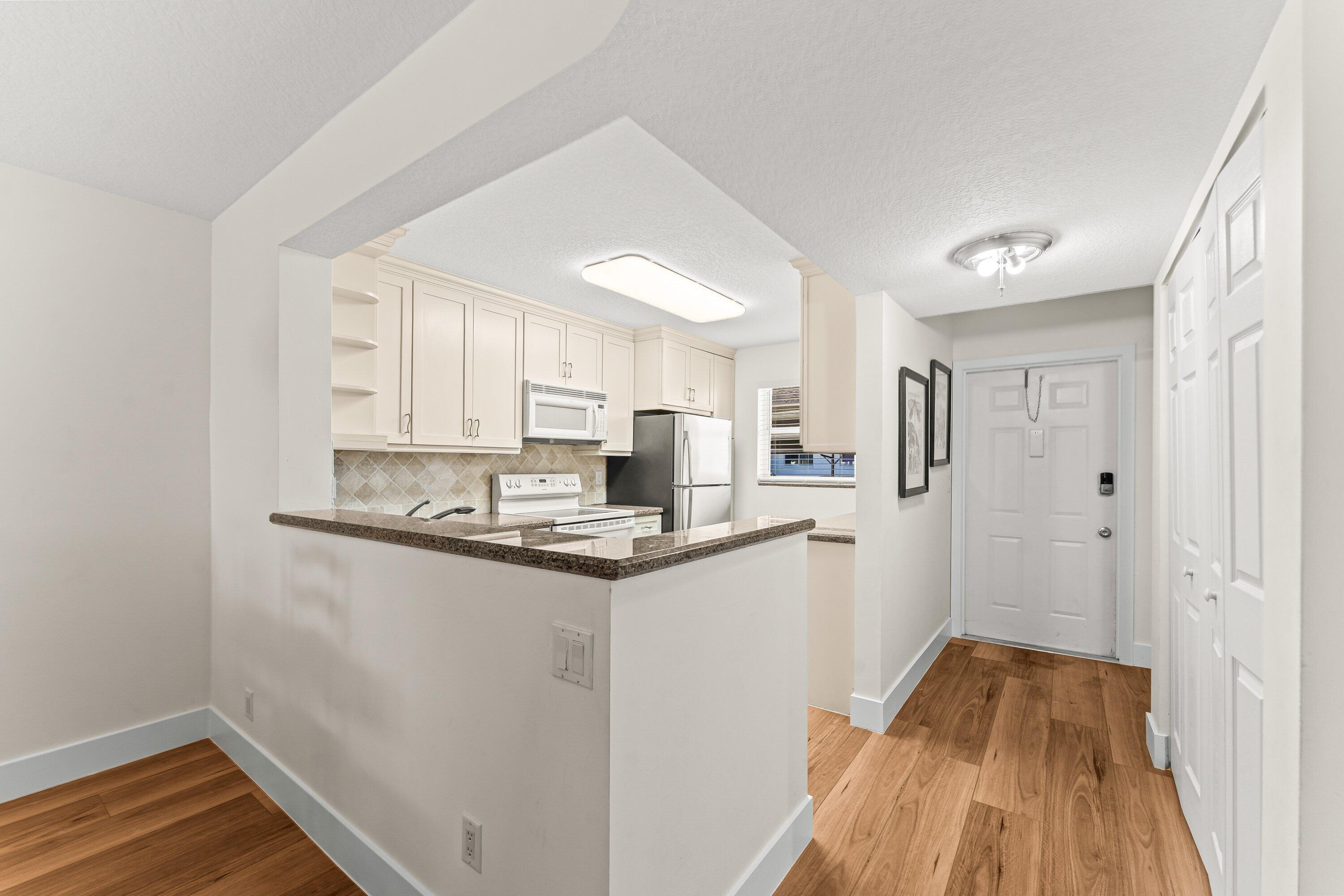 2905 SW 22nd Avenue 1030