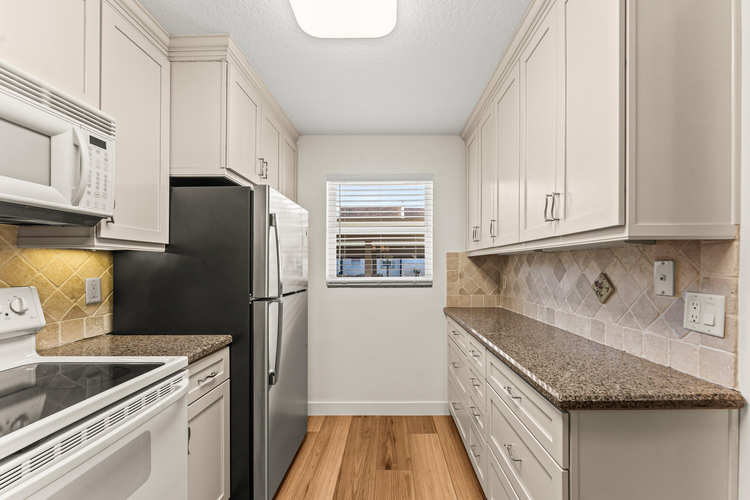 2905 SW 22nd Avenue 1030