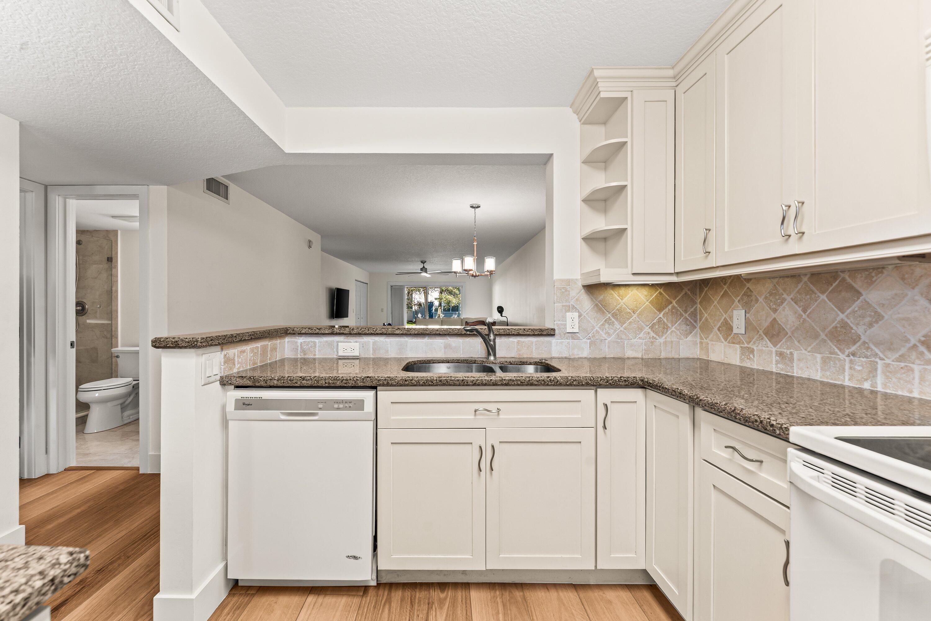 2905 SW 22nd Avenue 1030