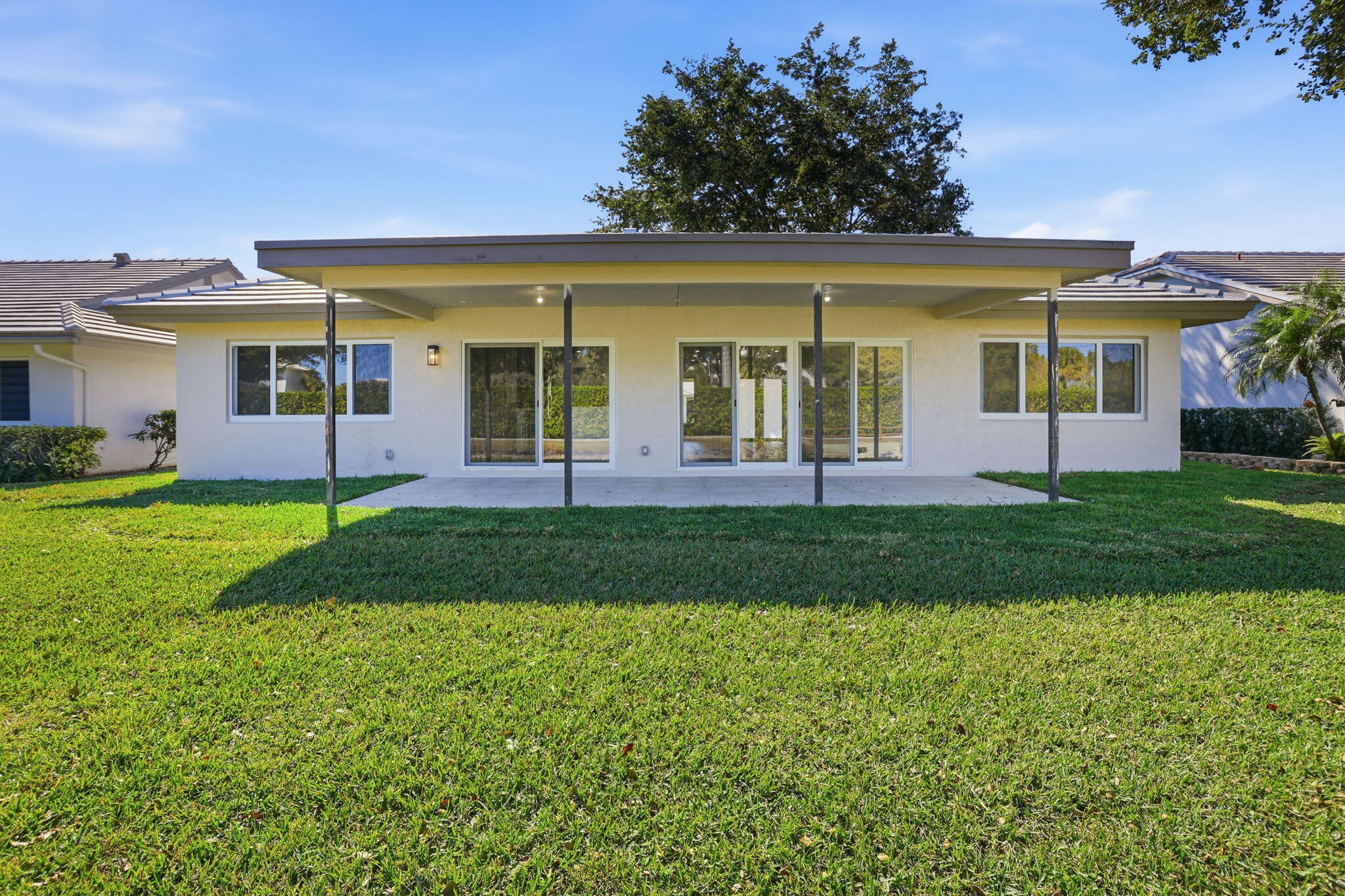 6389 Casabella Lane