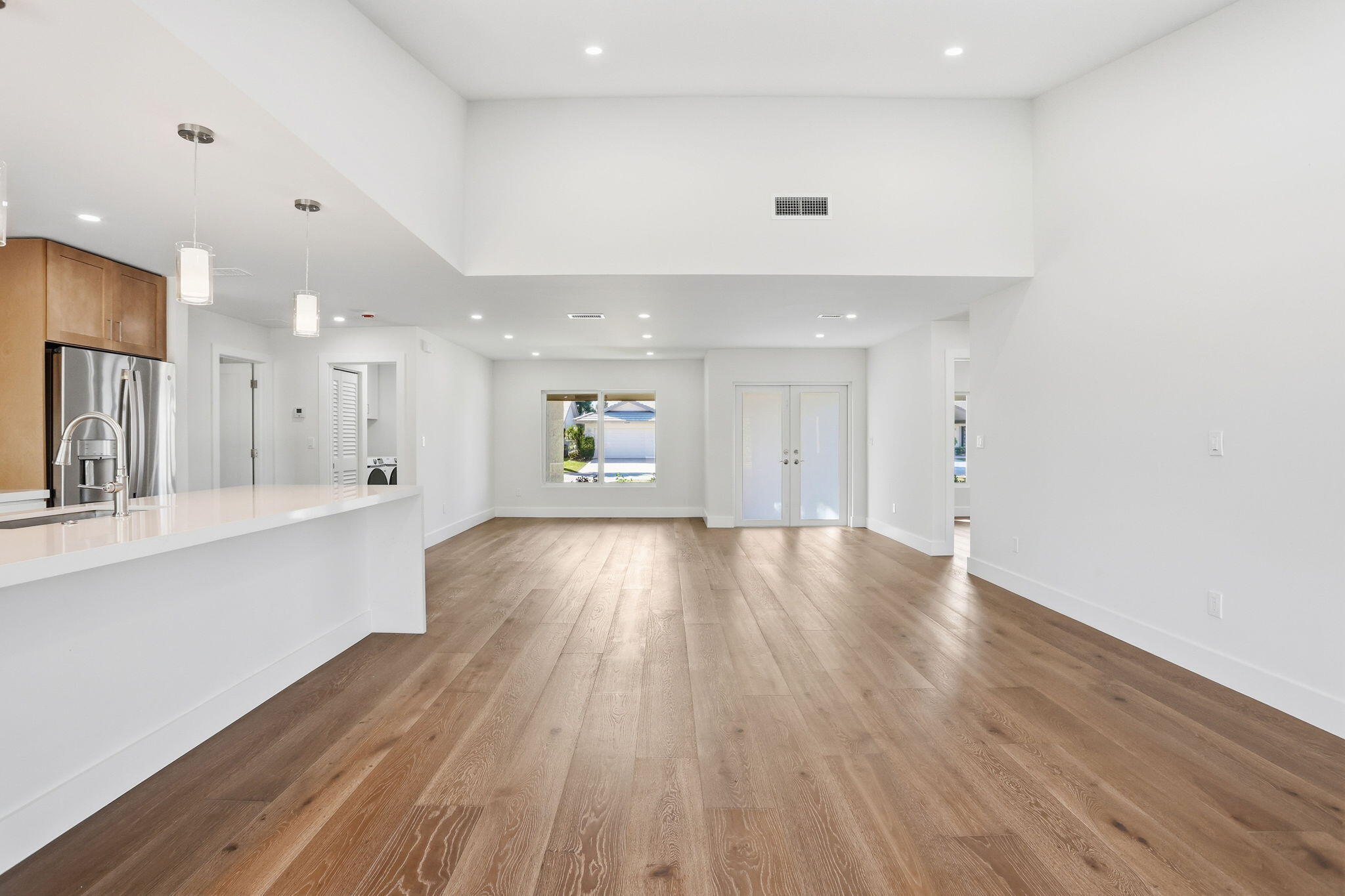 6389 Casabella Lane