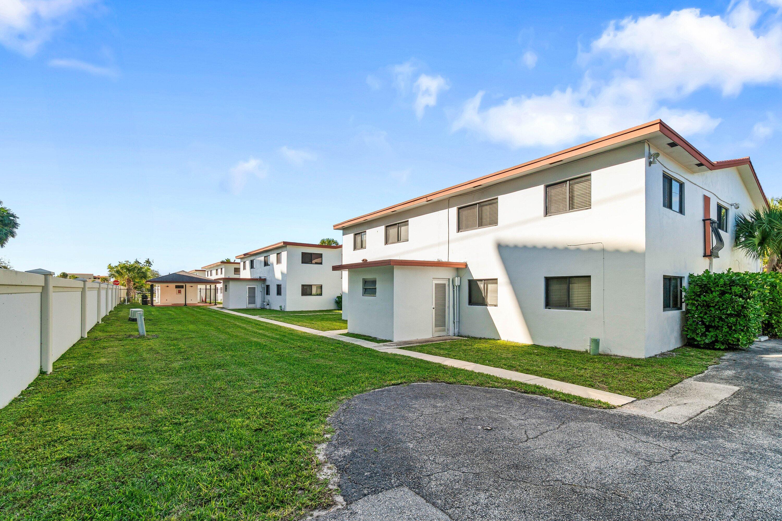 200 SW 7th Street #3