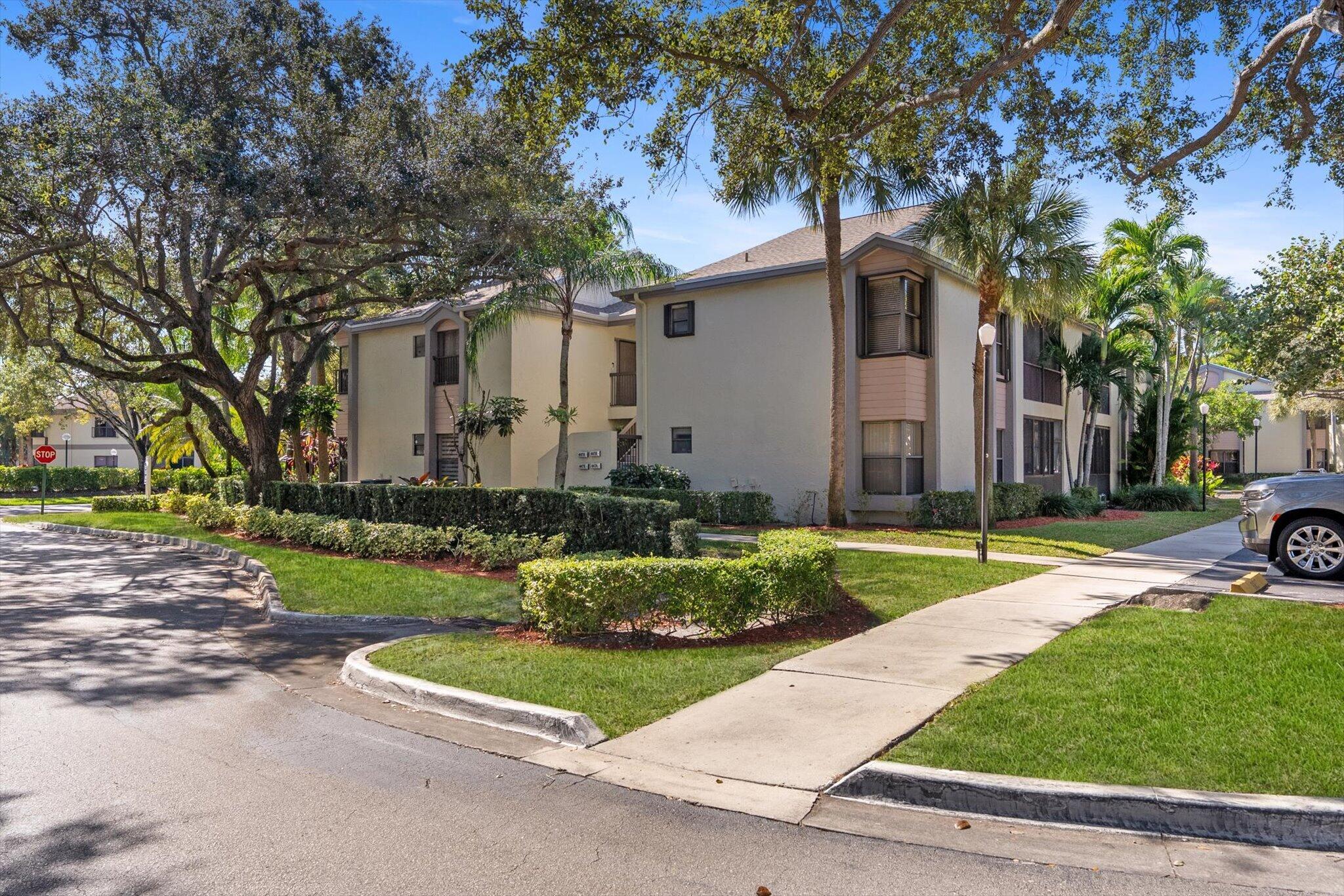 4475 Carambola Circle S 27328