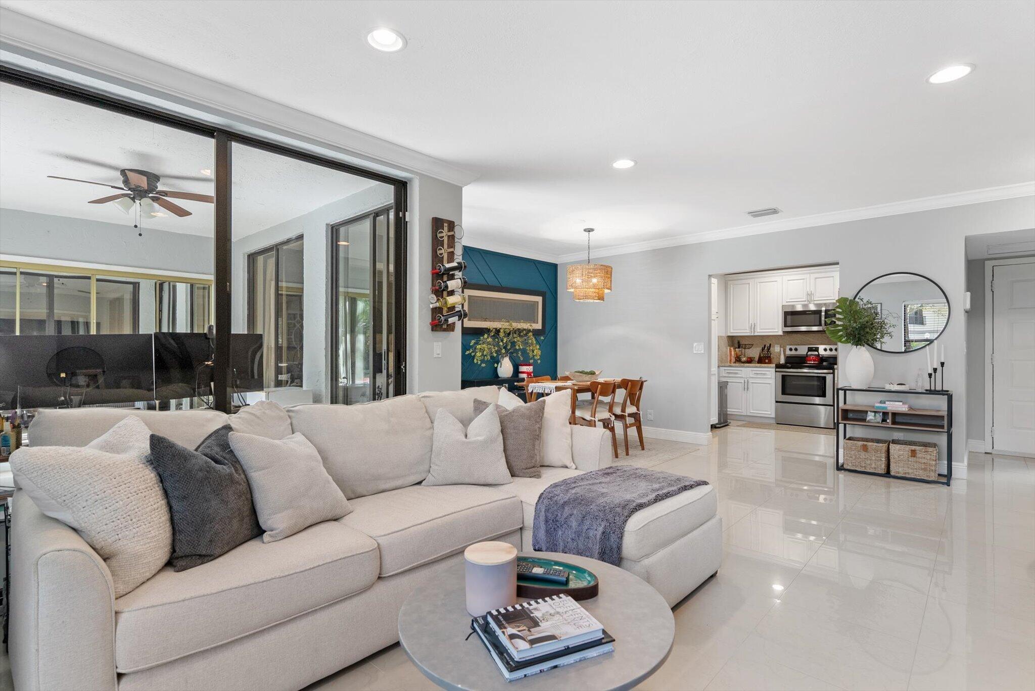 4475 Carambola Circle S 27328