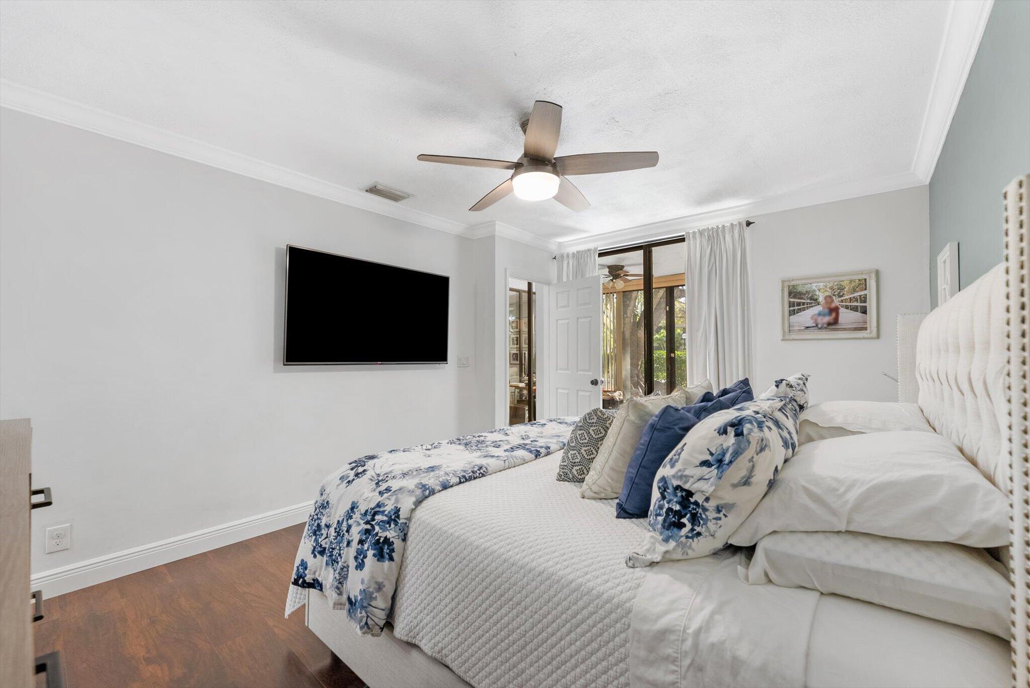 4475 Carambola Circle S 27328