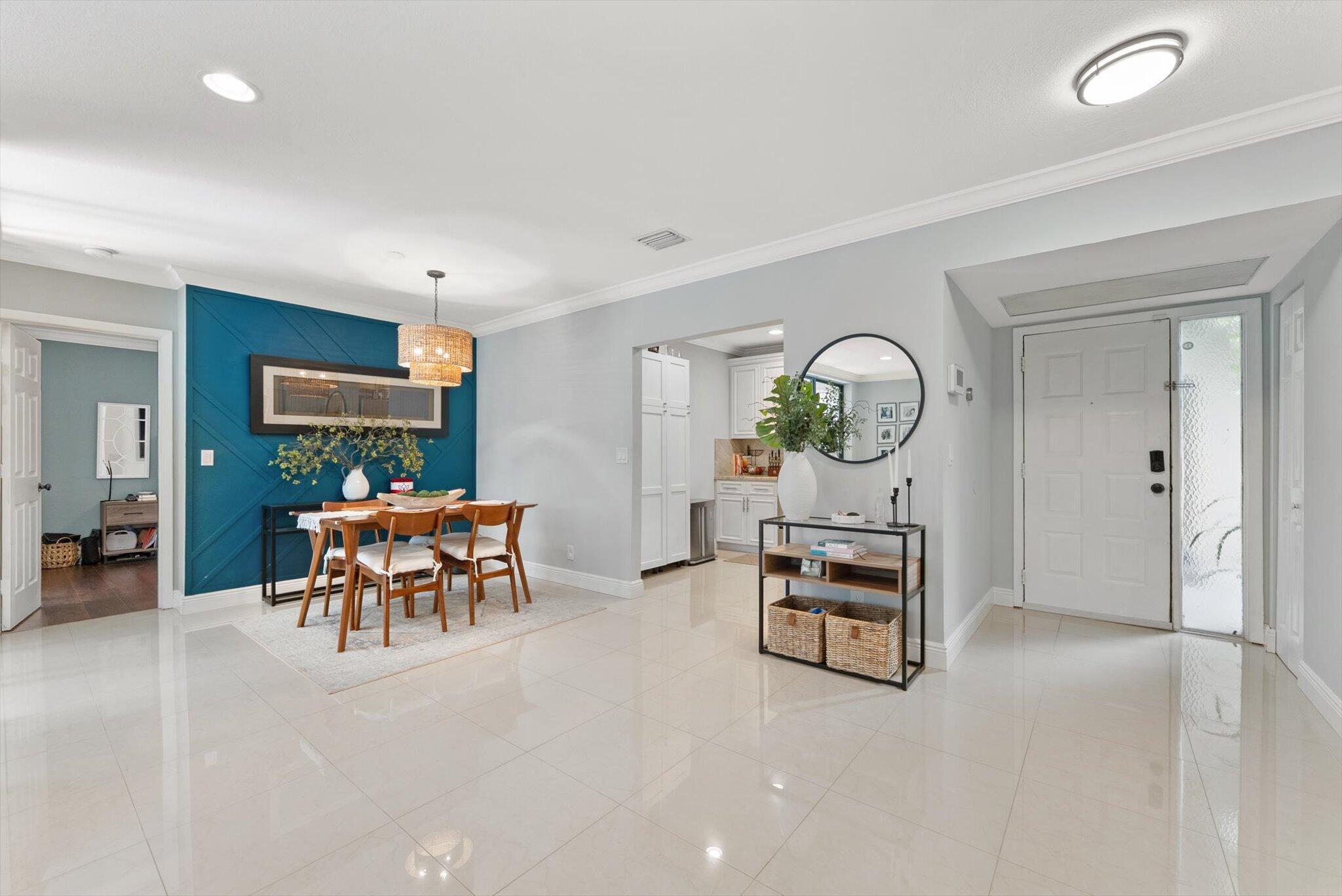 4475 Carambola Circle S 27328