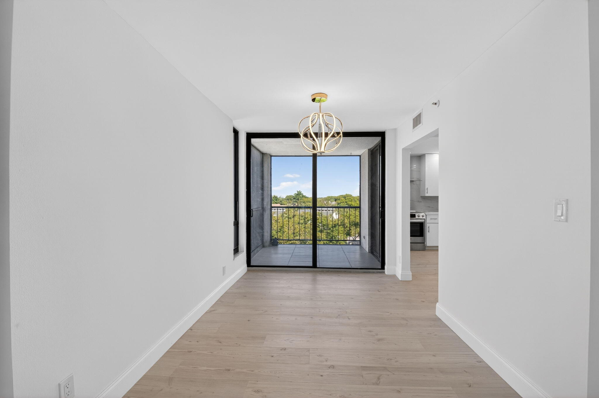 7738 Lakeside Boulevard 352