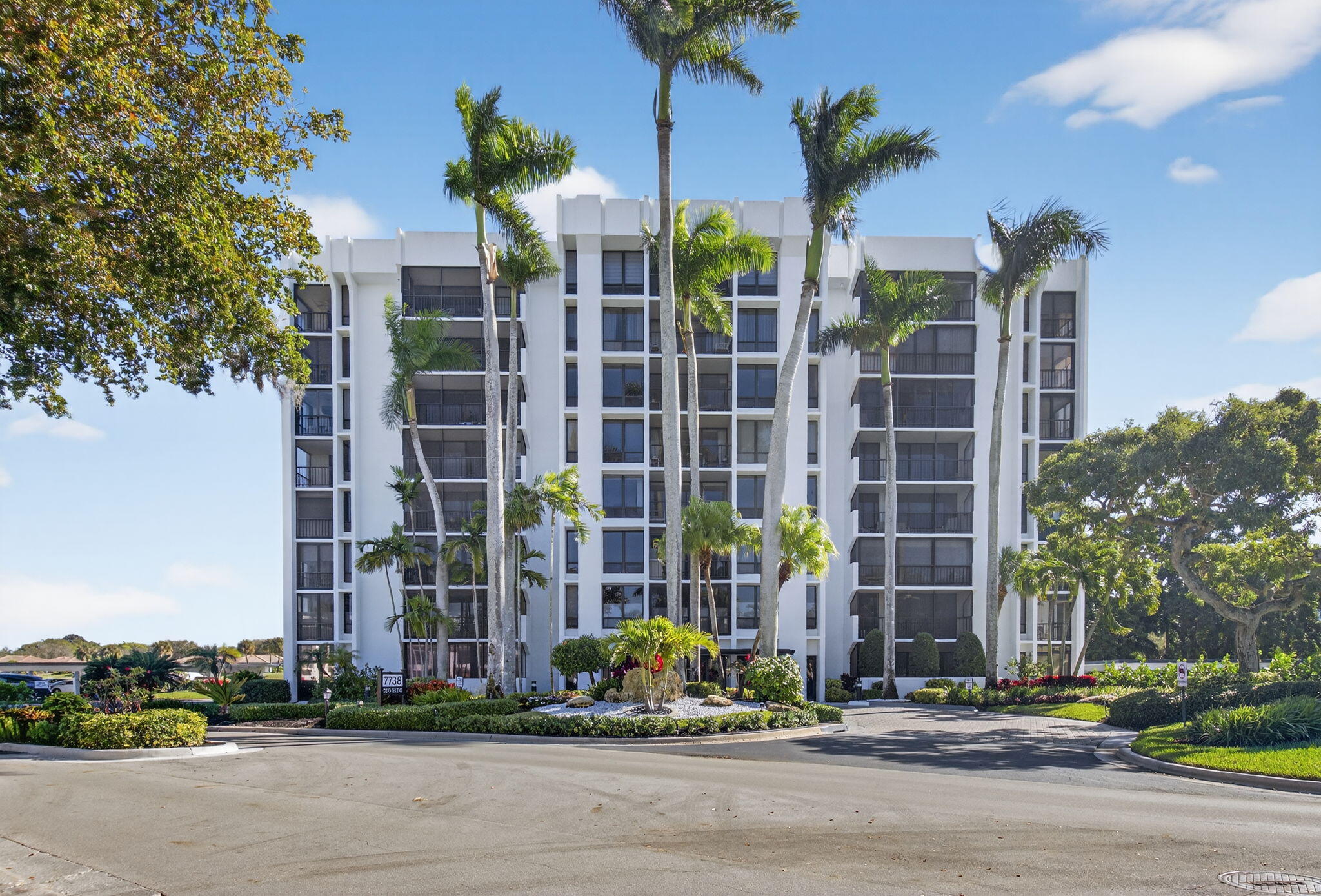 7738 Lakeside Boulevard 352