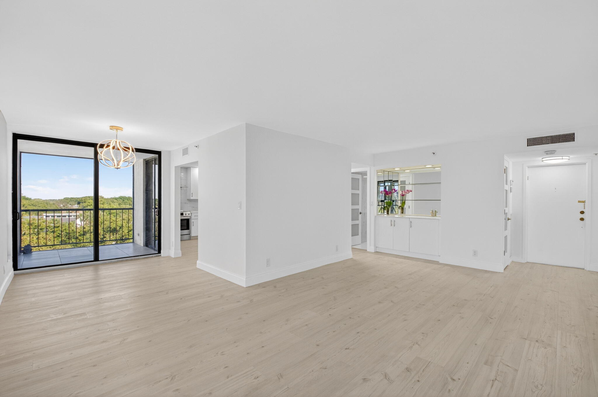 7738 Lakeside Boulevard 352