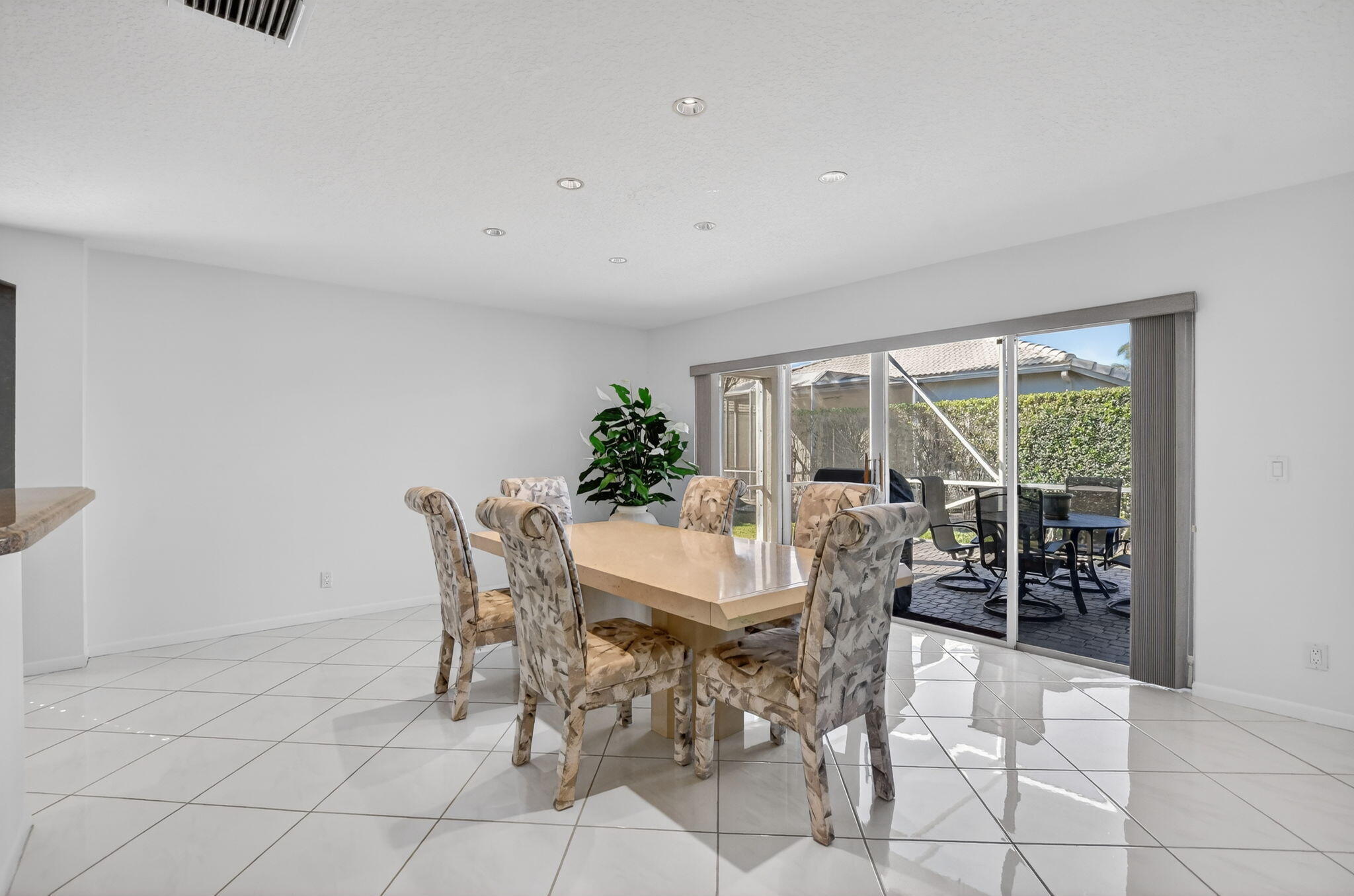 23429 Rakelle Circle