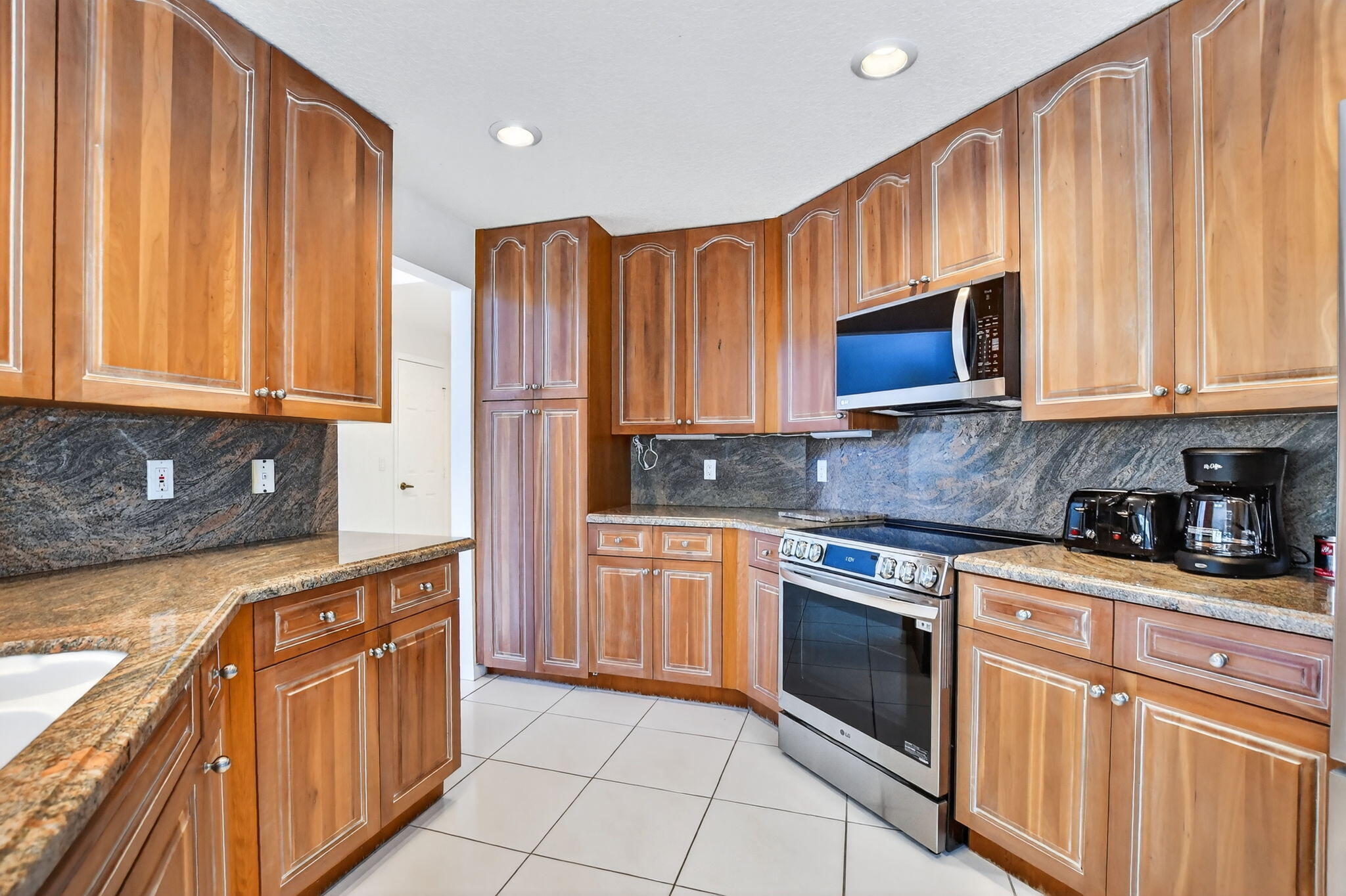 23429 Rakelle Circle