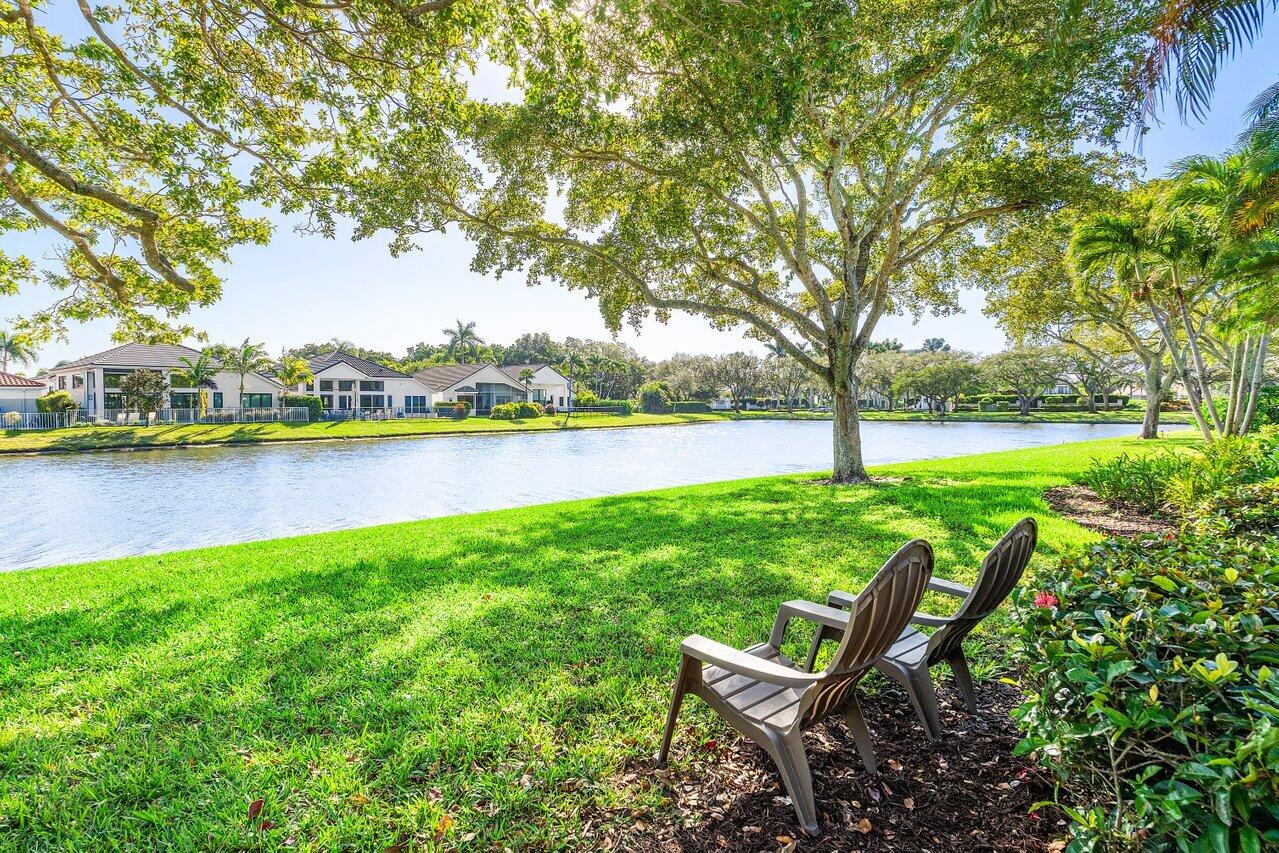 5696 NW 39th Avenue