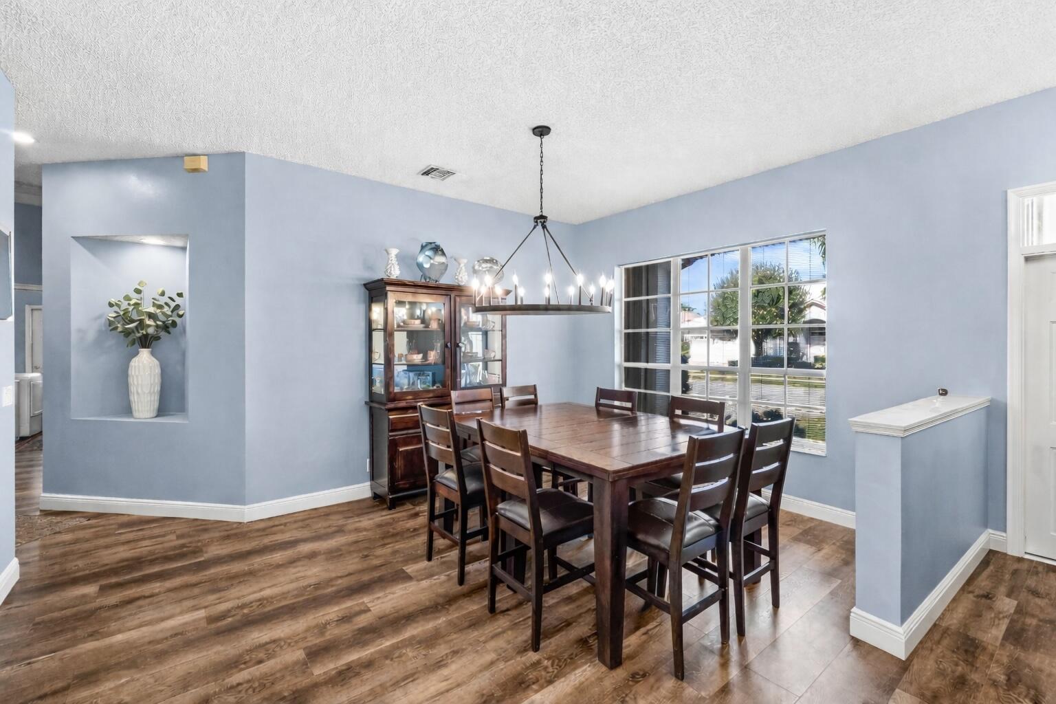 6380 Bridgeport Lane