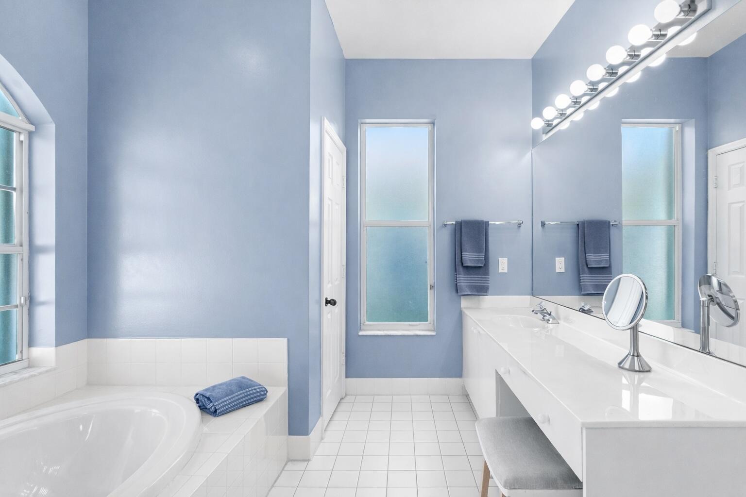 6380 Bridgeport Lane