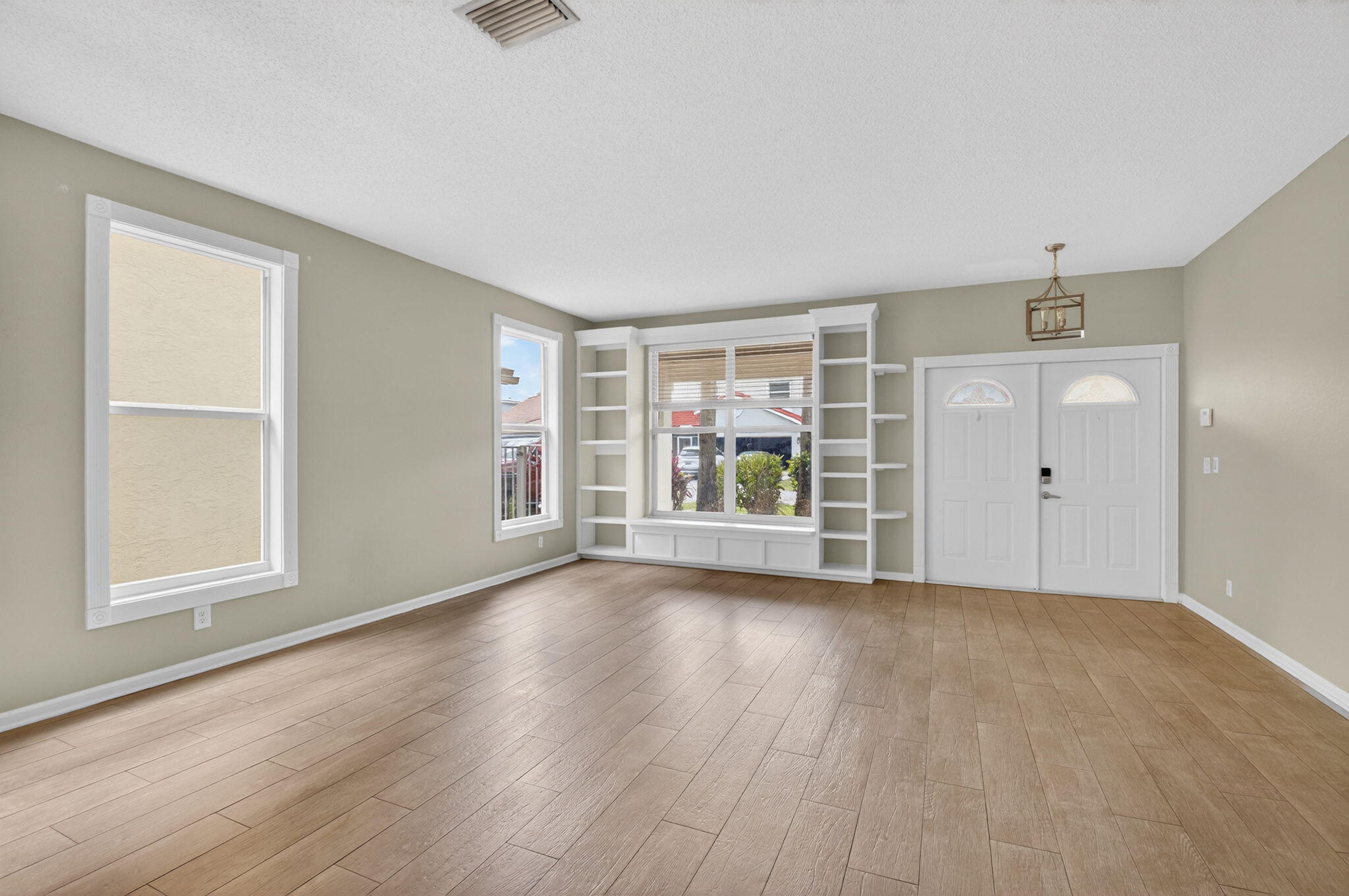 18196 Clear Brook Circle Circle