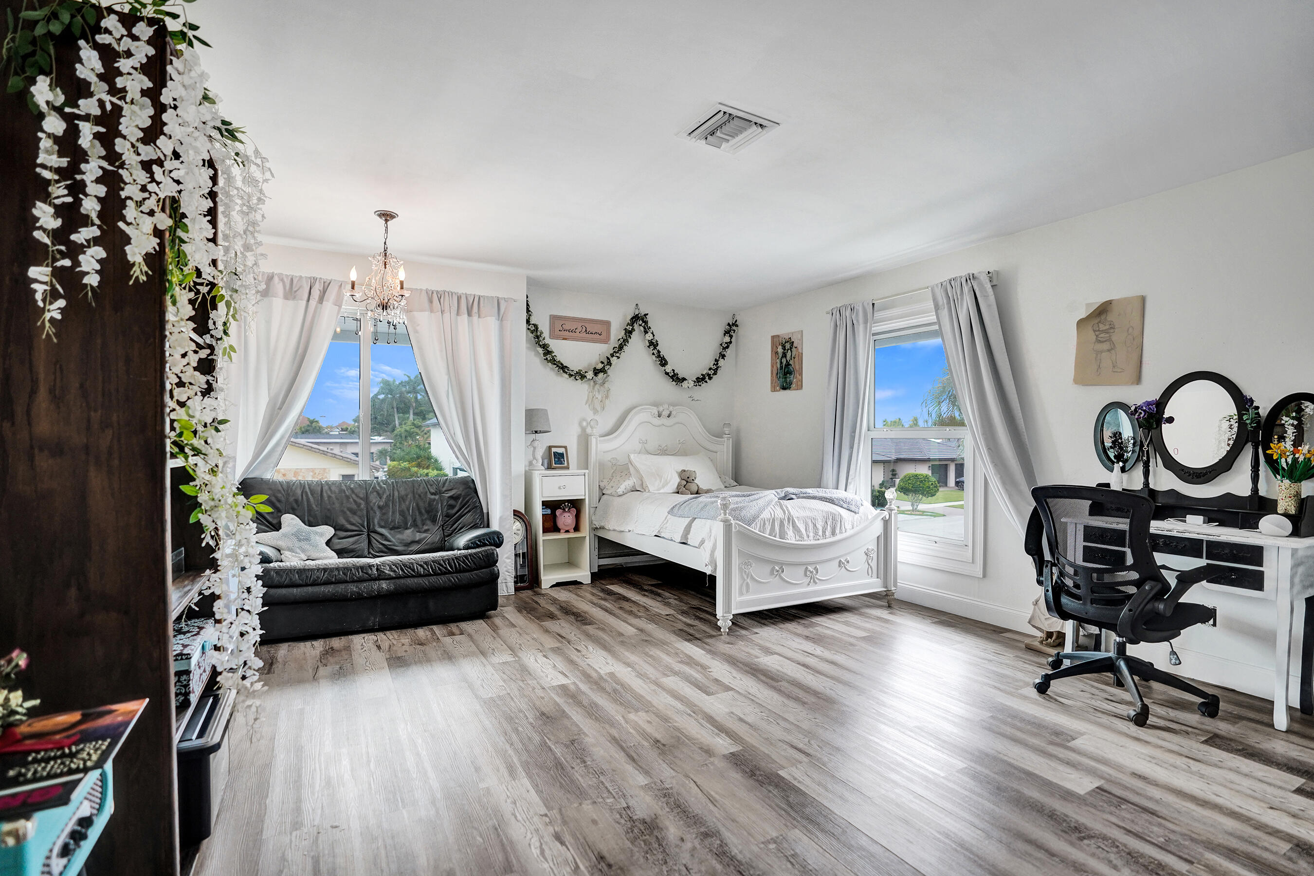 3001 NE 47th Street