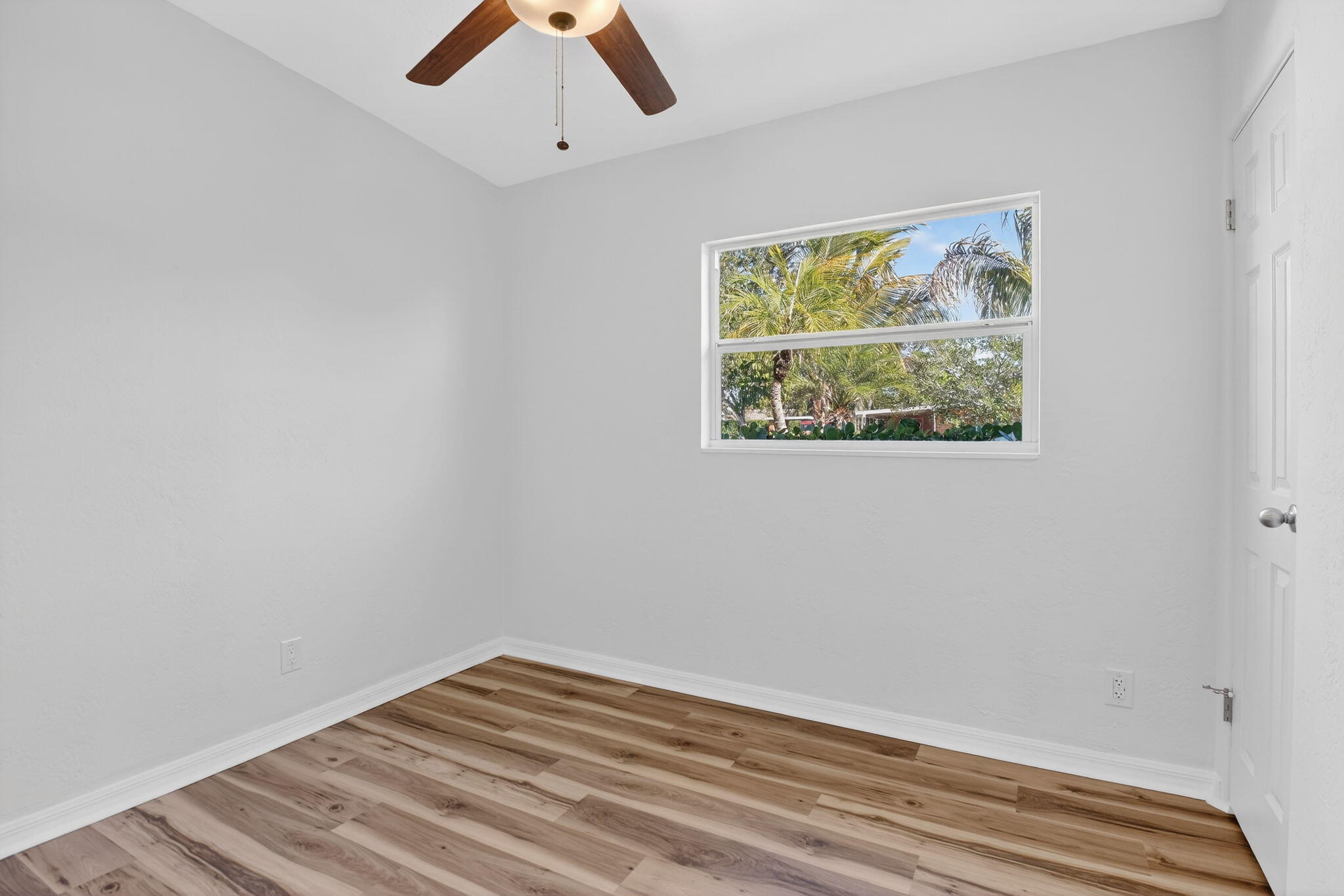 1932 Cedarwood Drive