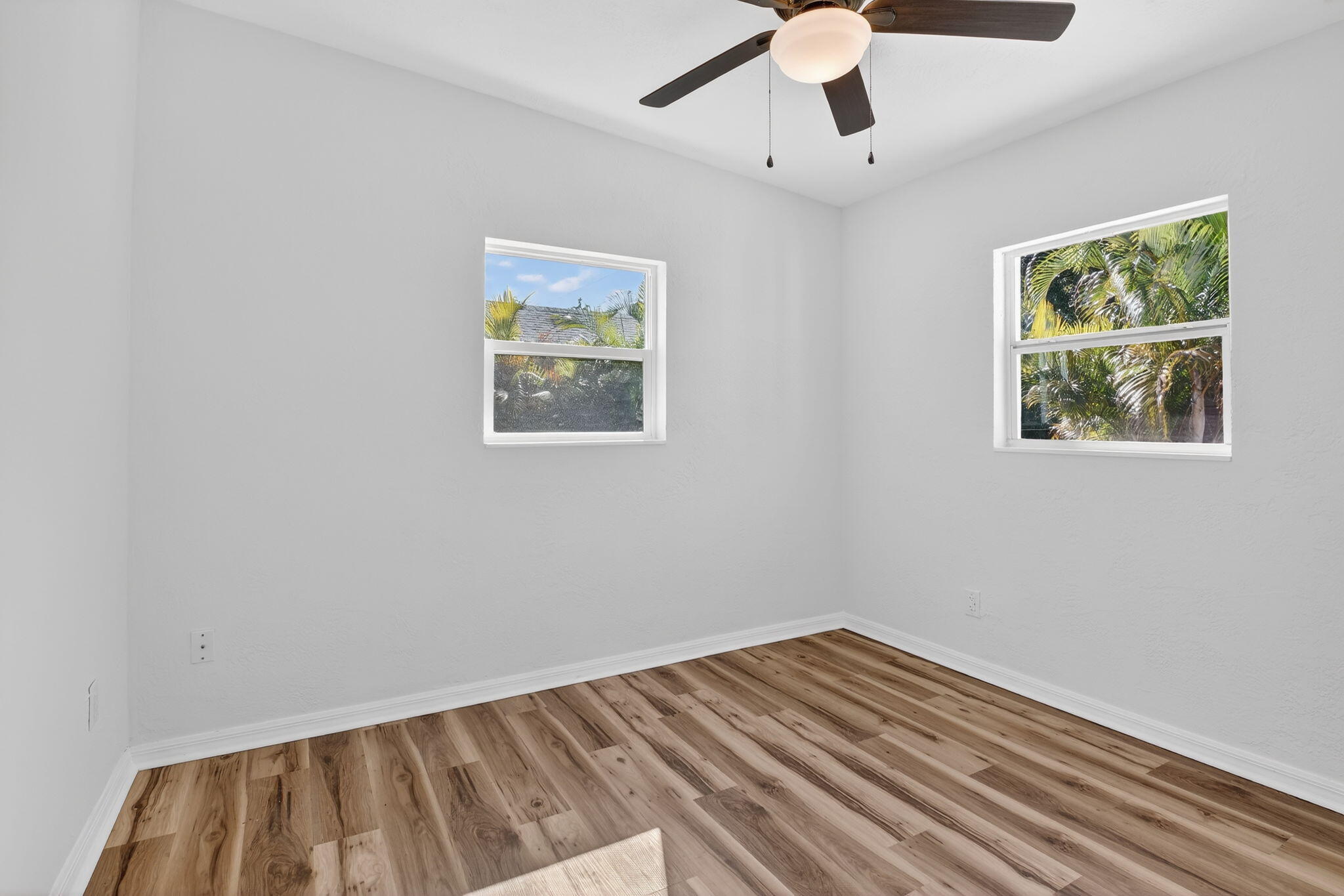 1932 Cedarwood Drive