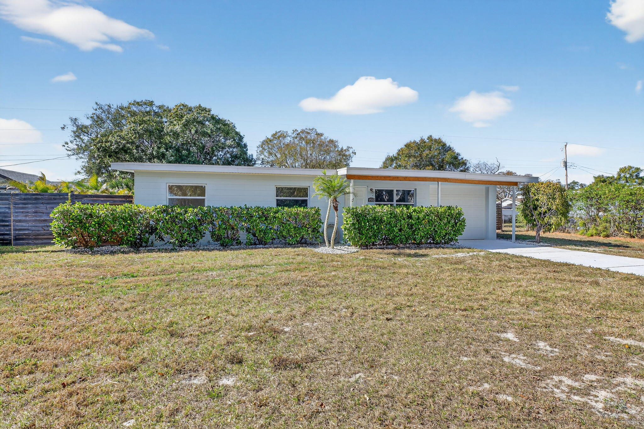 1932 Cedarwood Drive