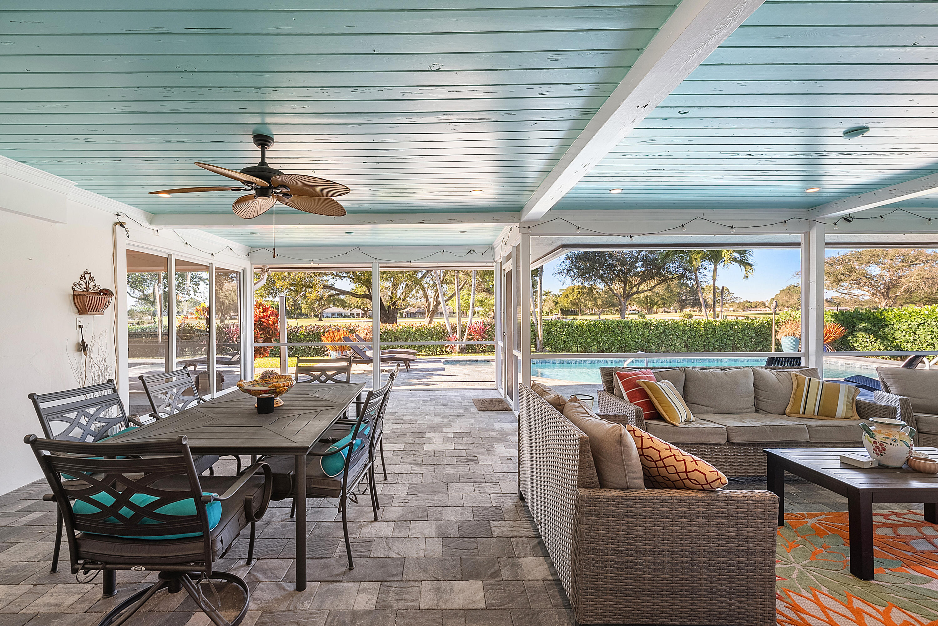 413 S Country Club Drive