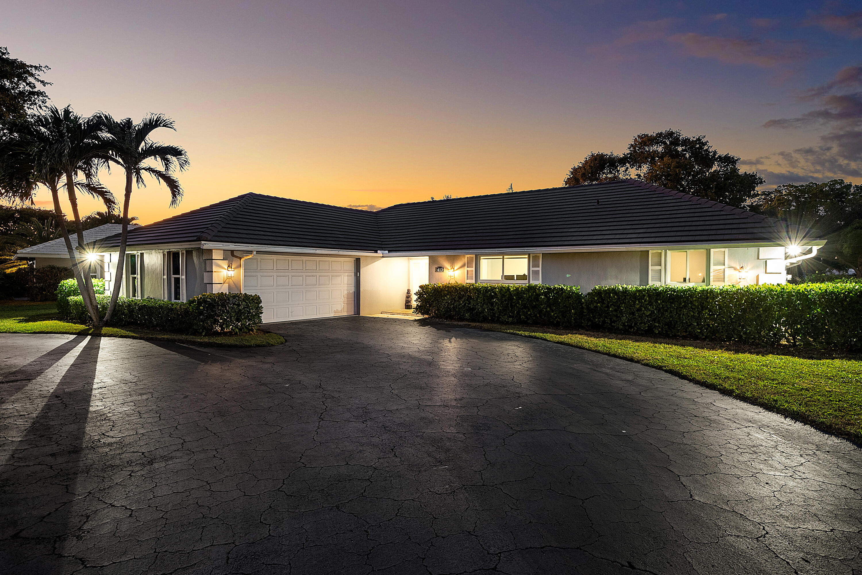 413 S Country Club Drive