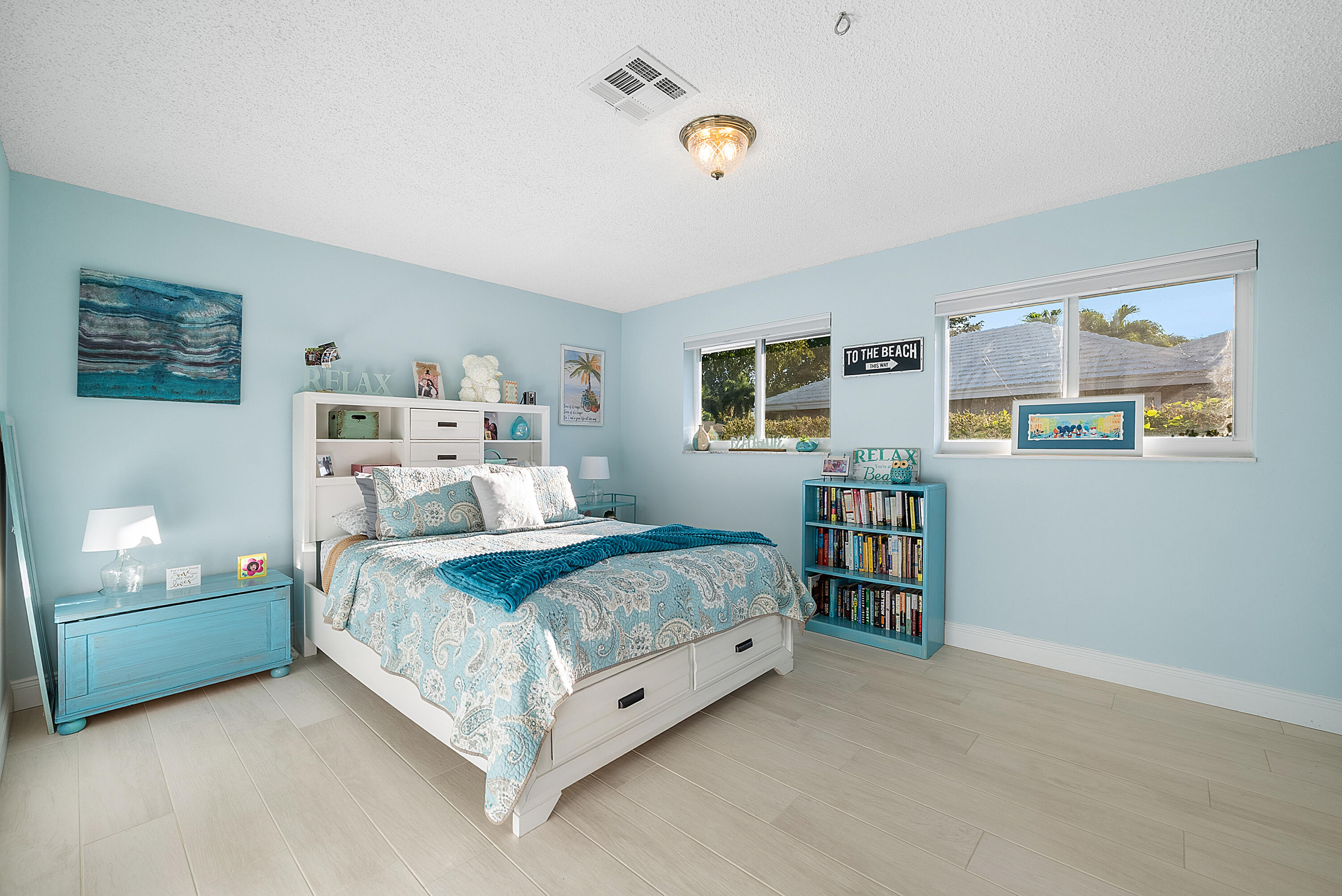 413 S Country Club Drive