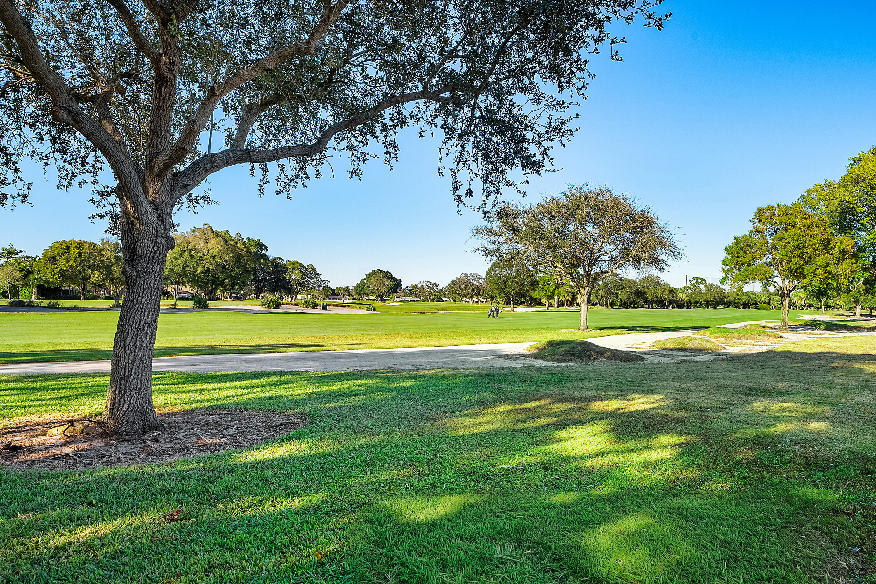 413 S Country Club Drive