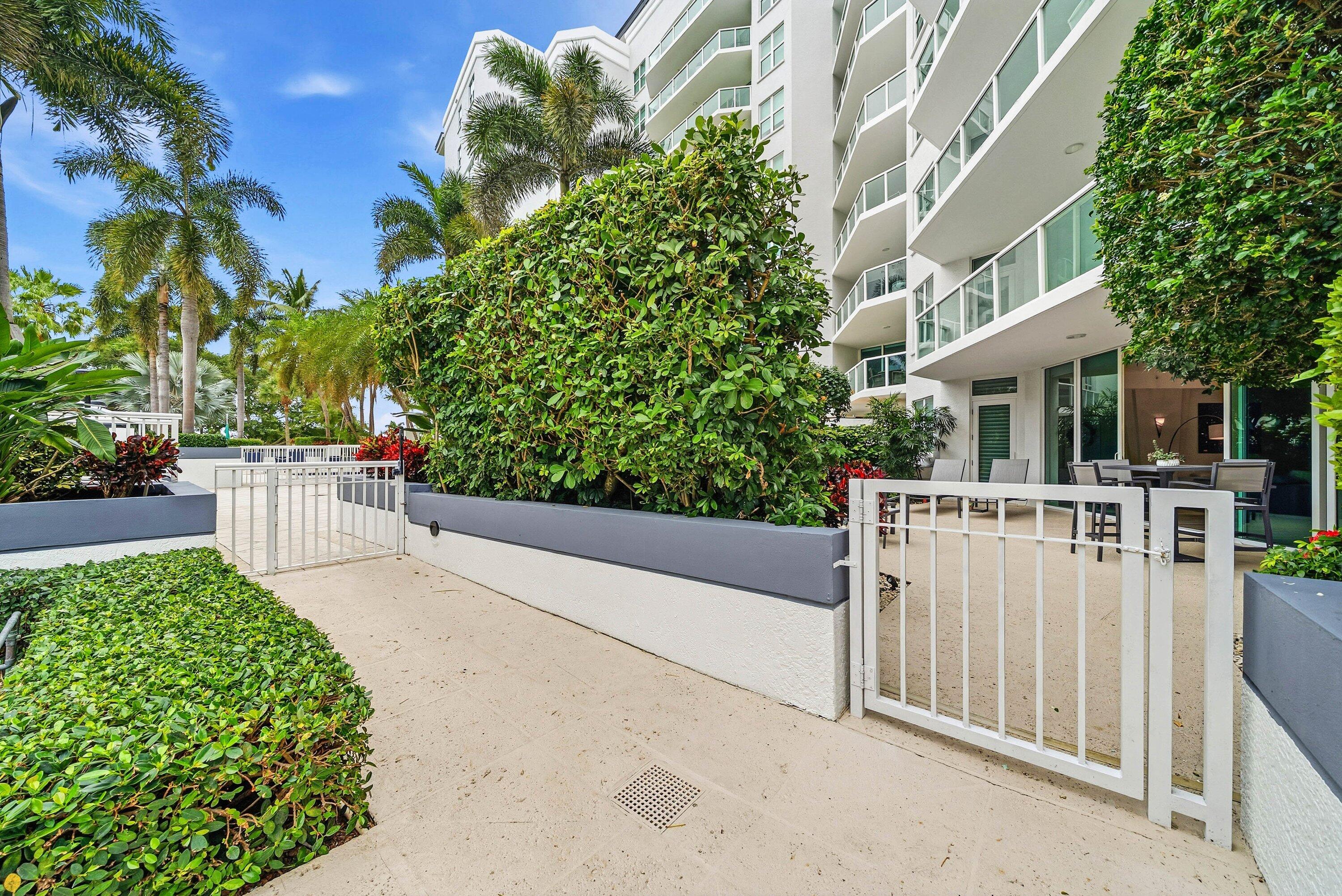 550 SE Mizner Blvd Boulevard B110
