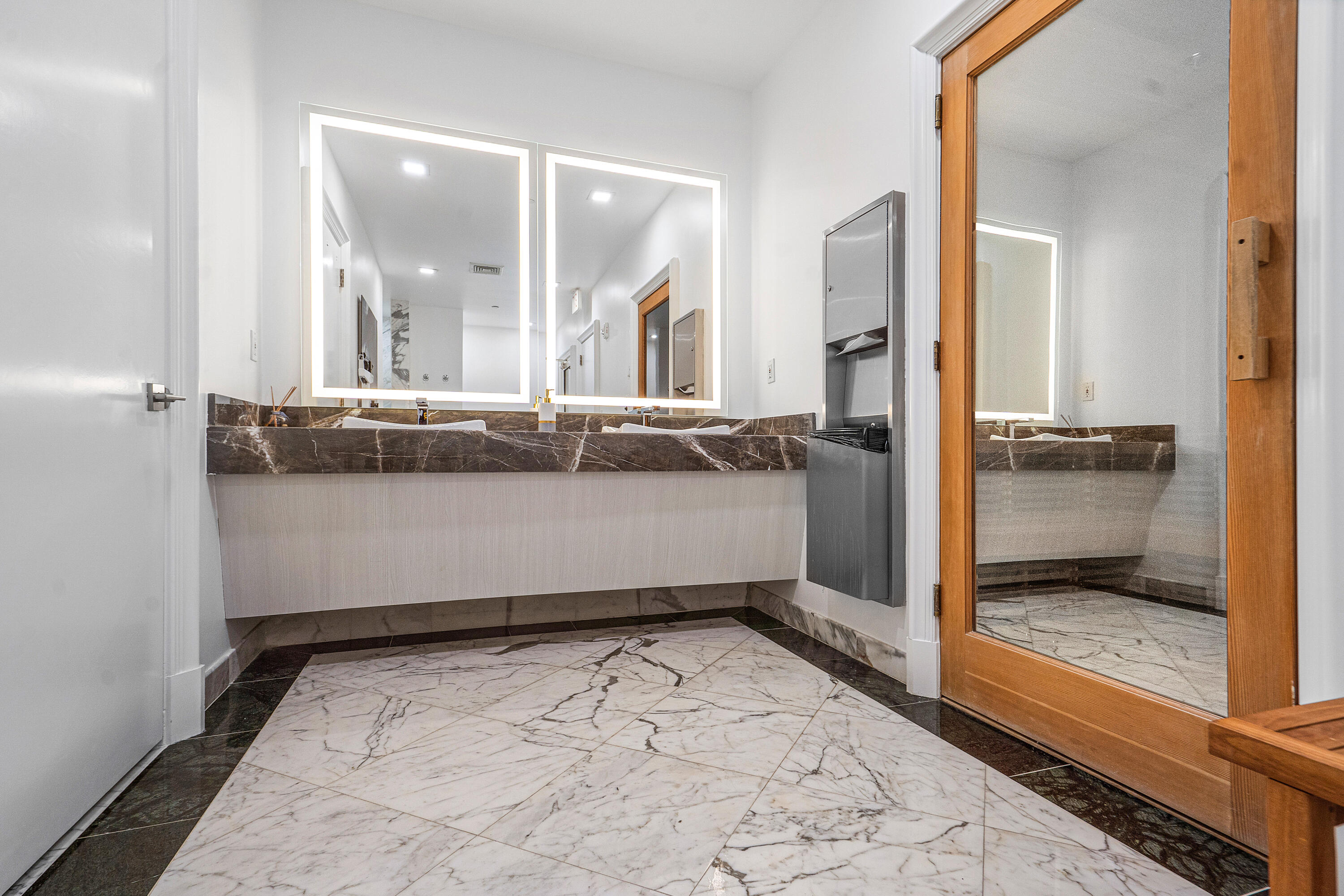 550 SE Mizner Blvd Boulevard B110