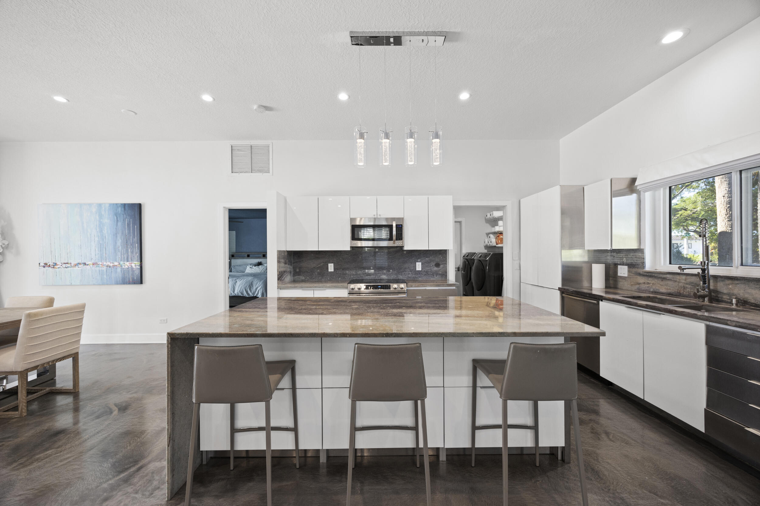 930 NW 4th Court