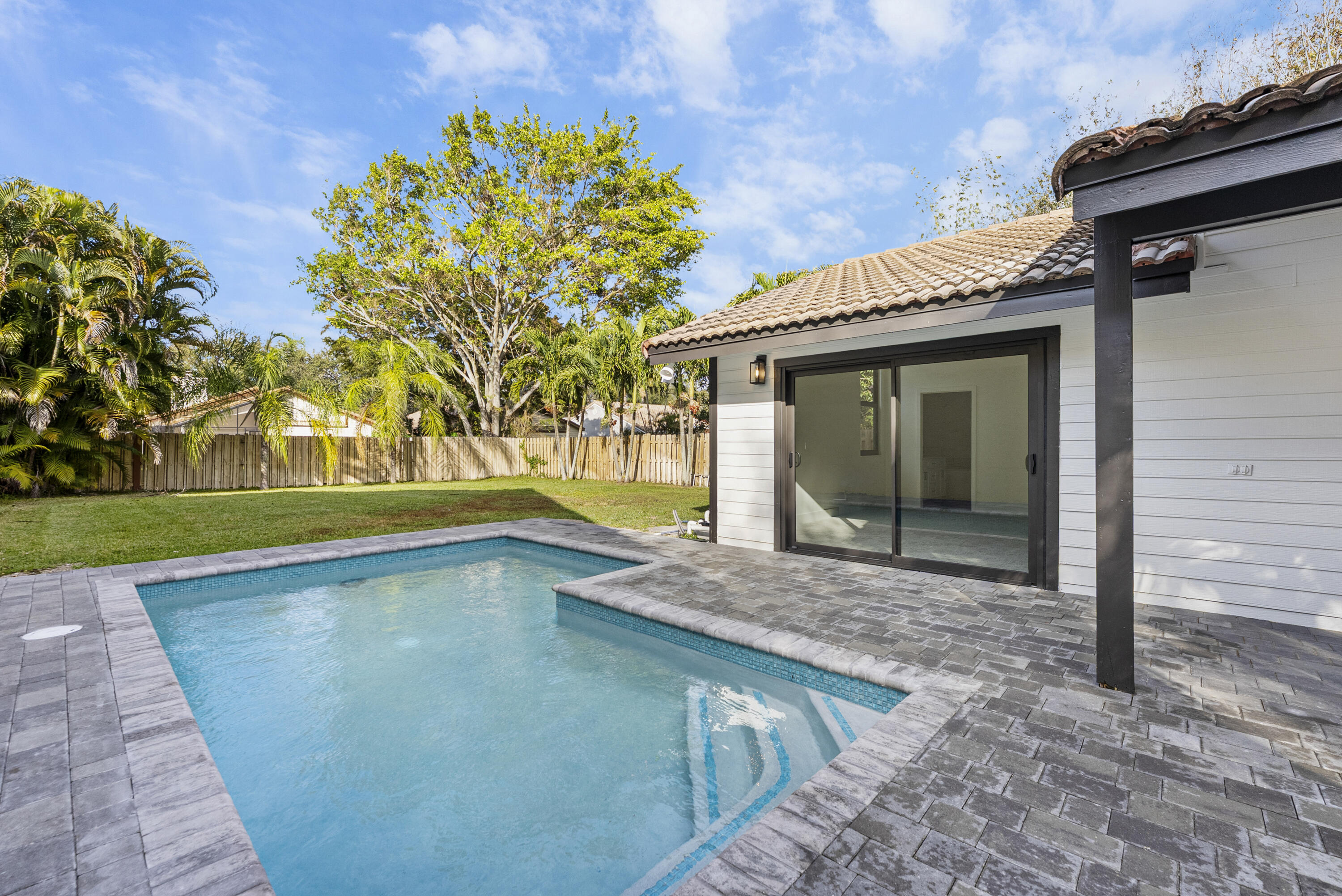 4165 NW 1st Court