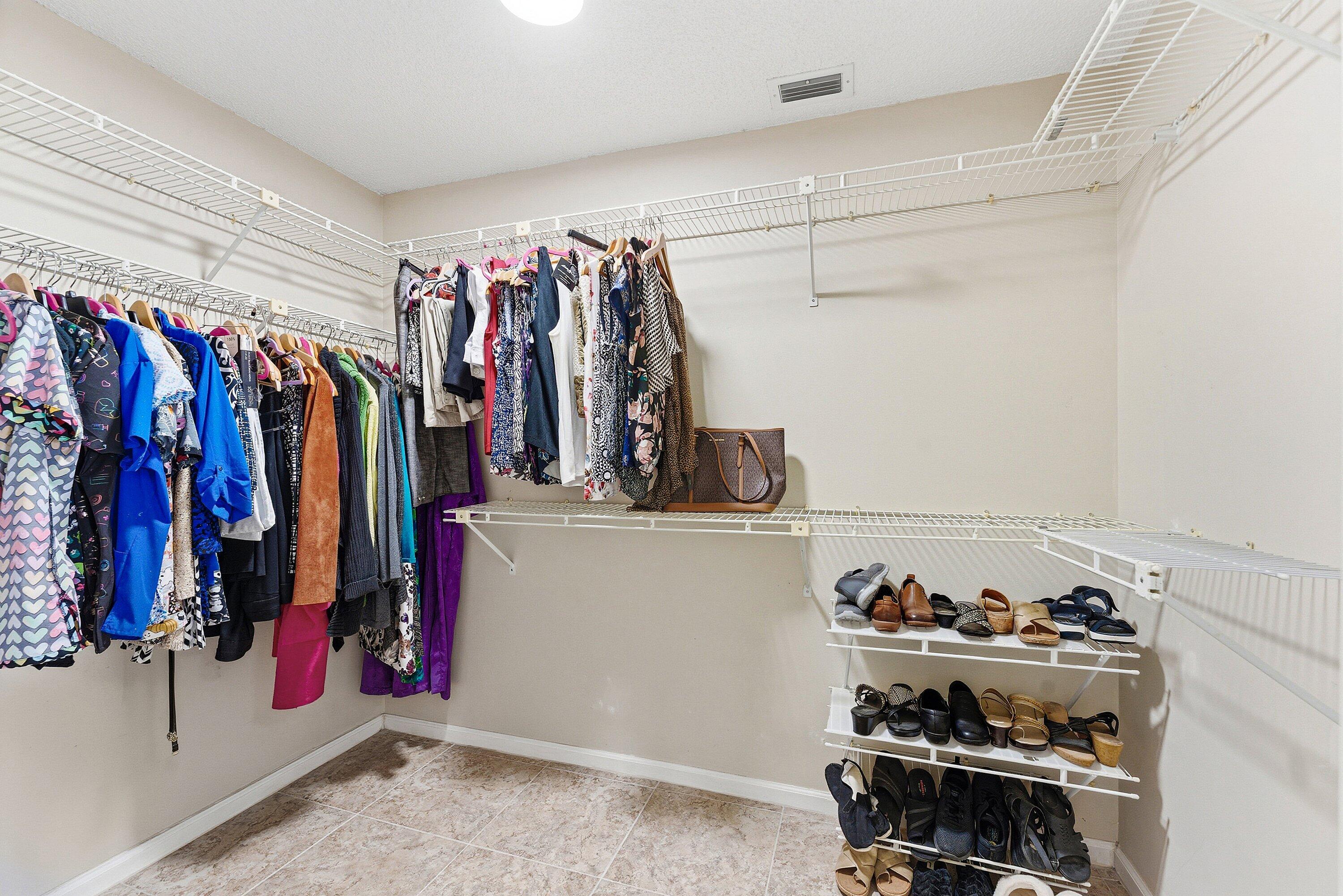 5791 Parkwalk Circle W