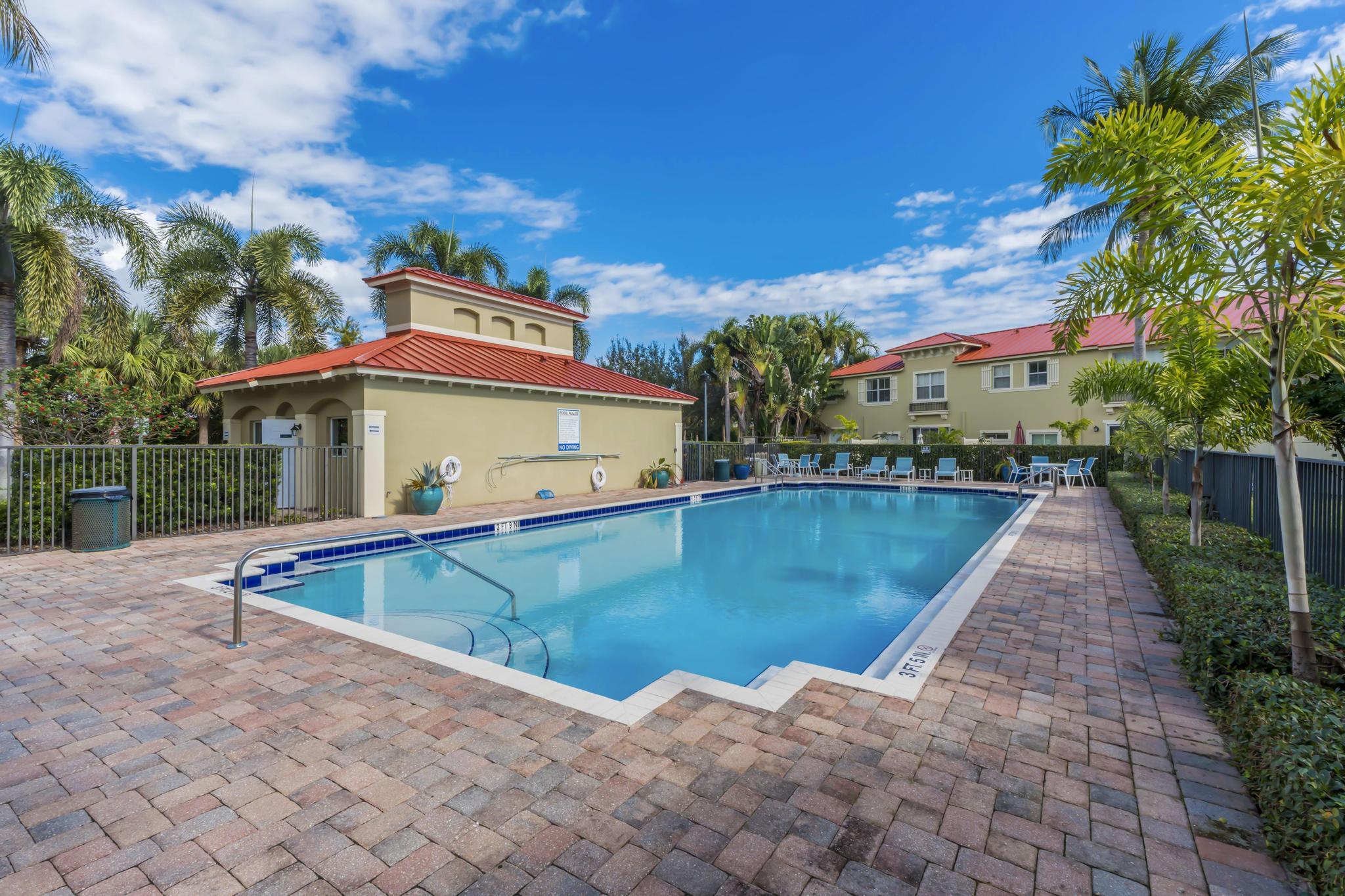 183 Lake Monterey Circle