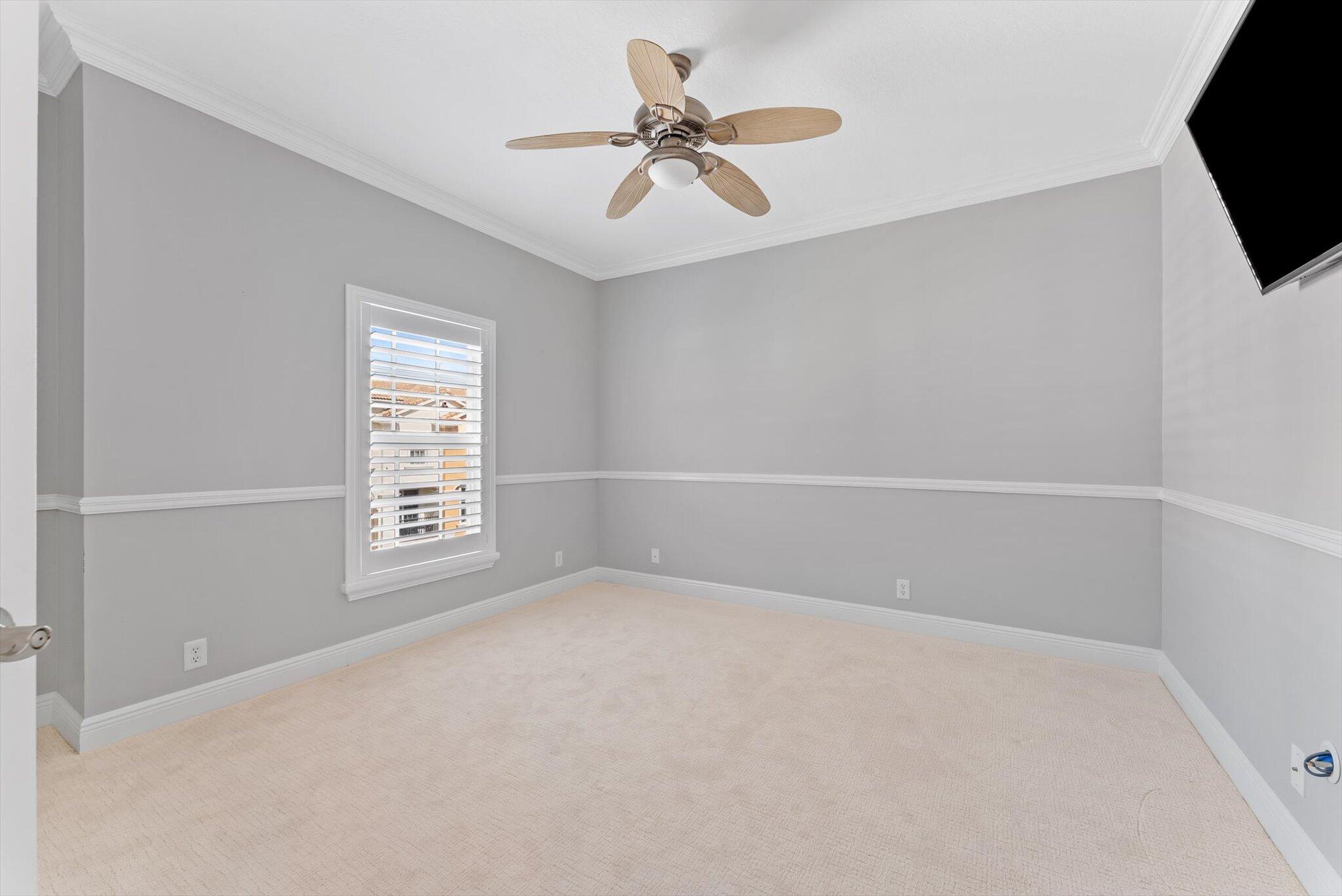 604 NE Francesca Lane