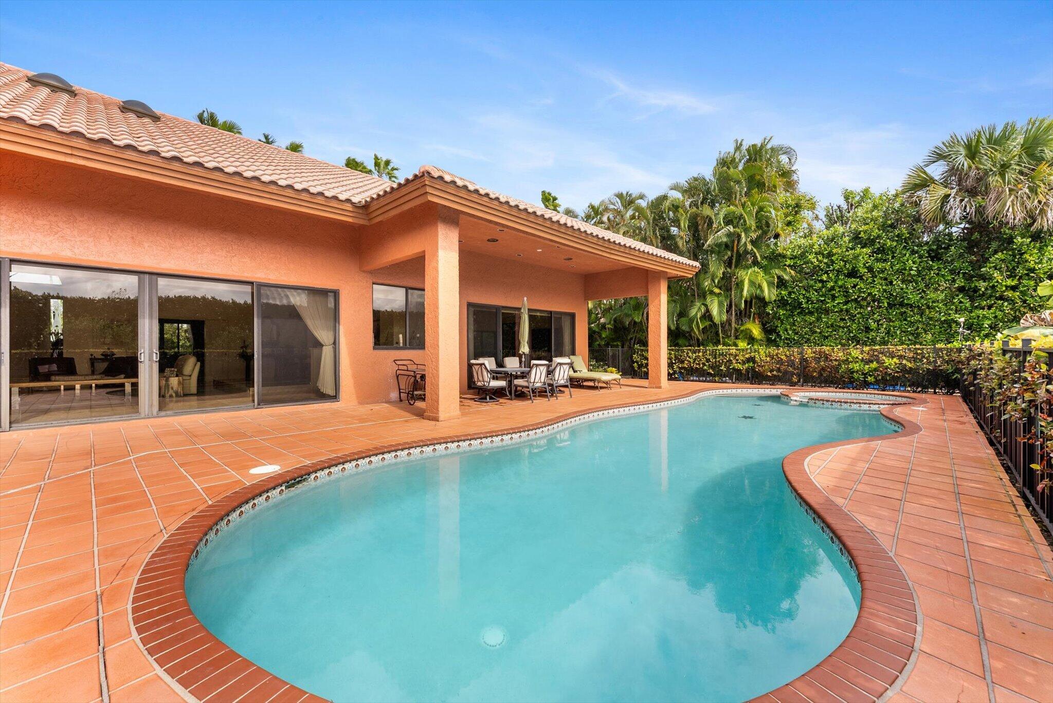 7276 Sidonia Court